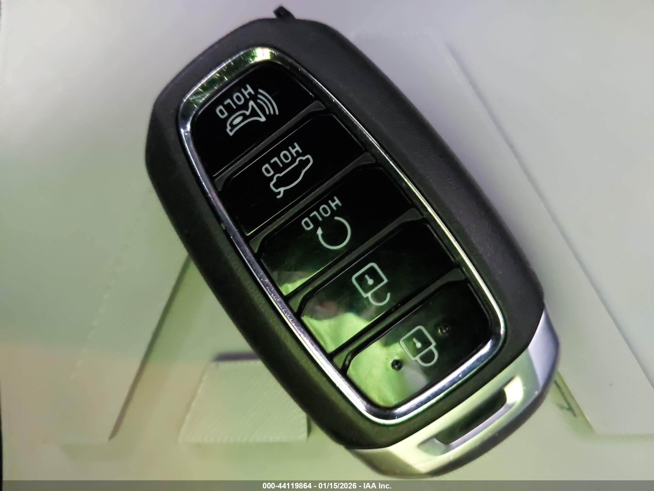 HYUNDAI ELANTRA image 11