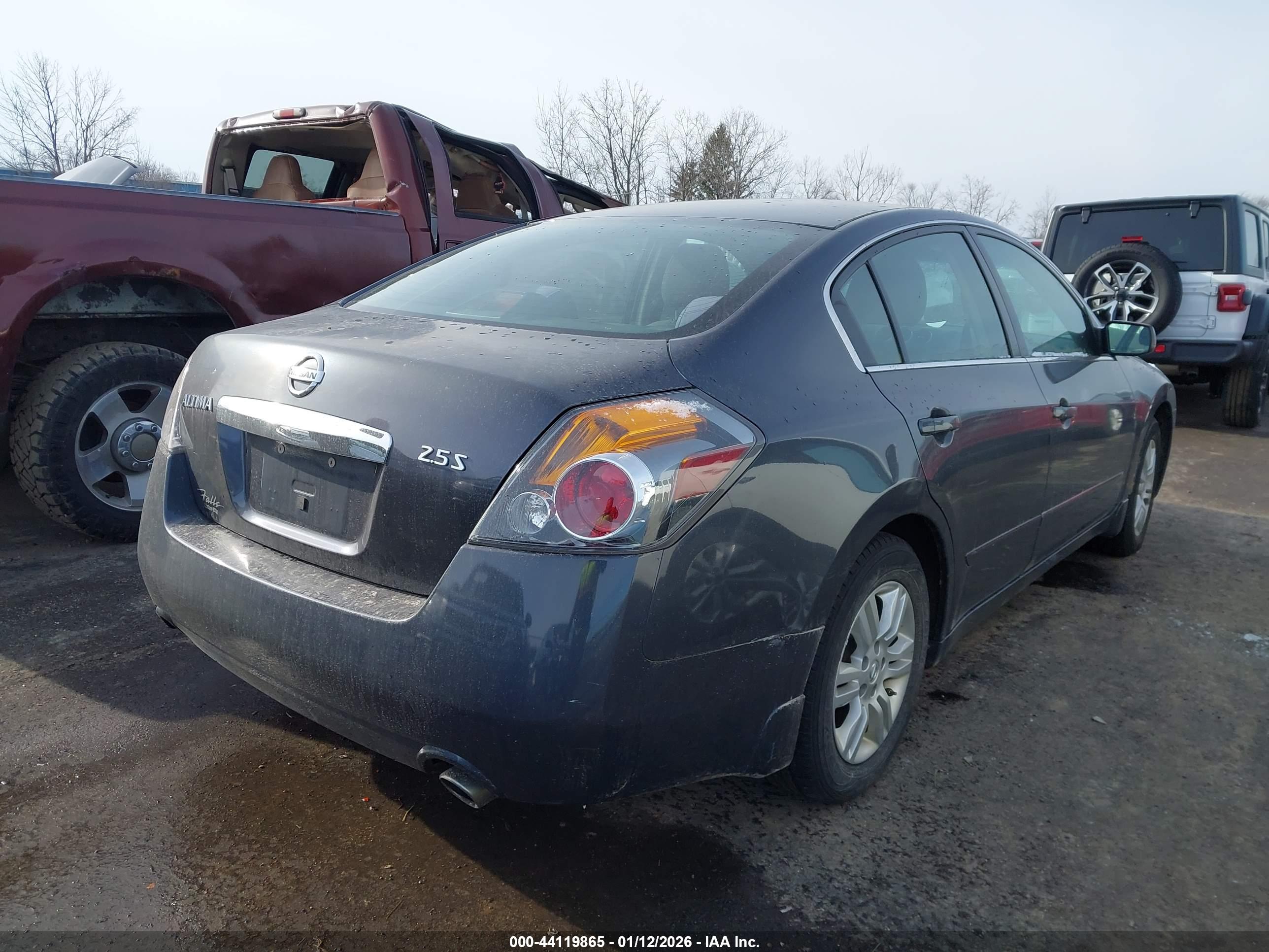 NISSAN ALTIMA image 4