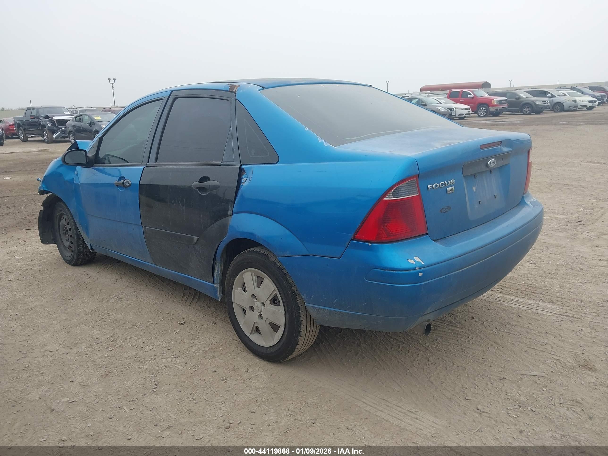 FORD FOCUS image 3