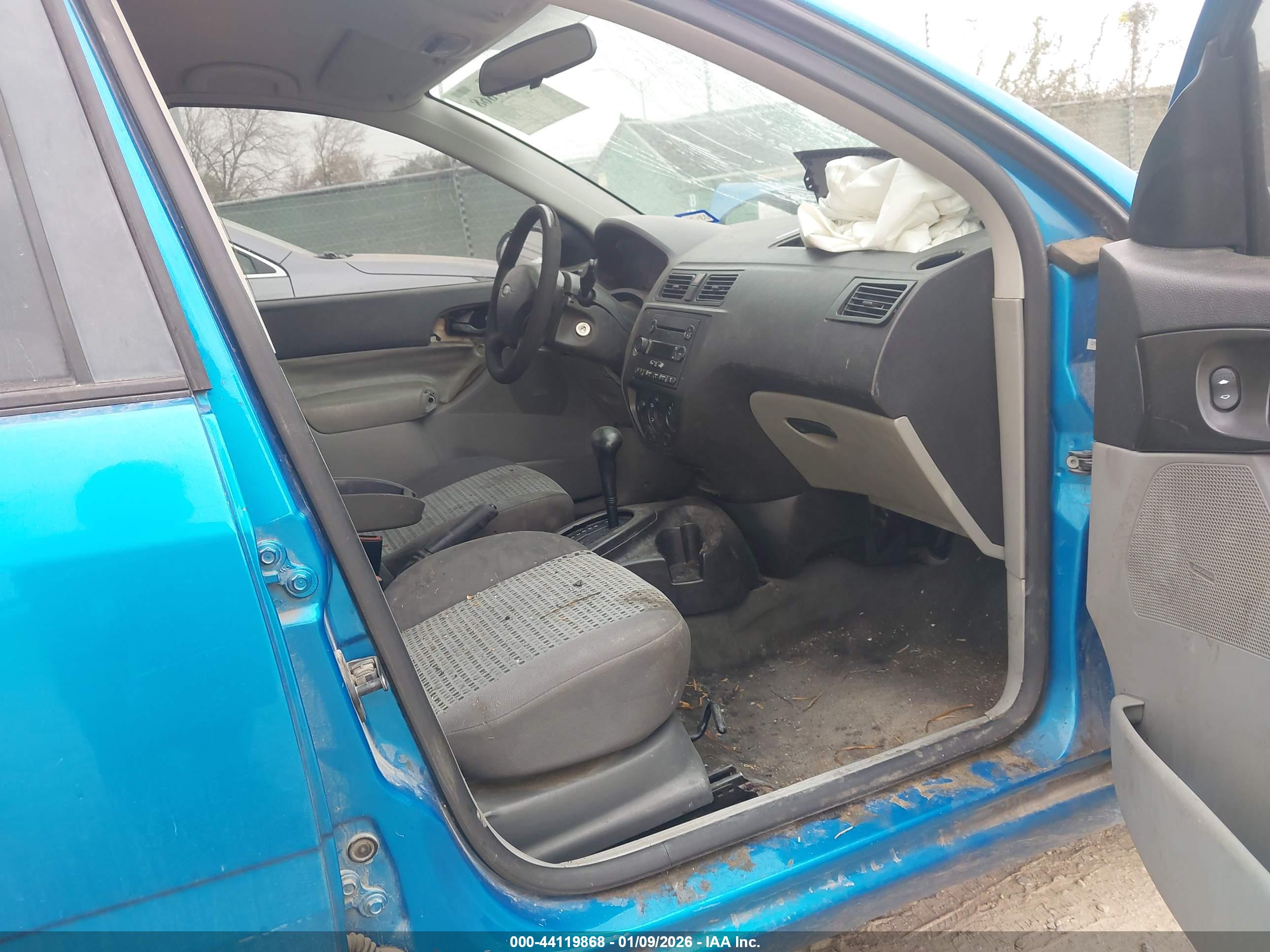 FORD FOCUS image 5