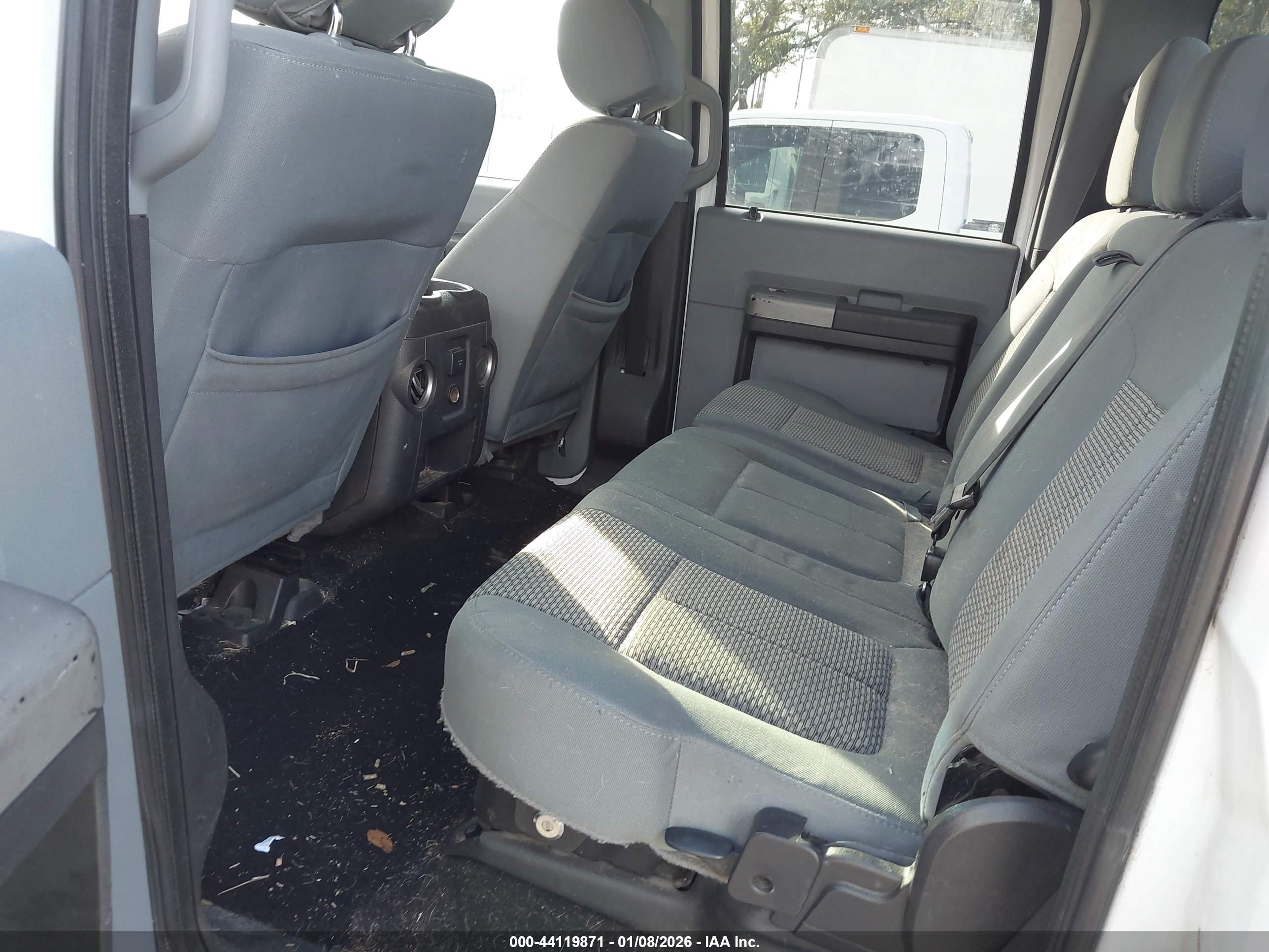 FORD F-450 image 8