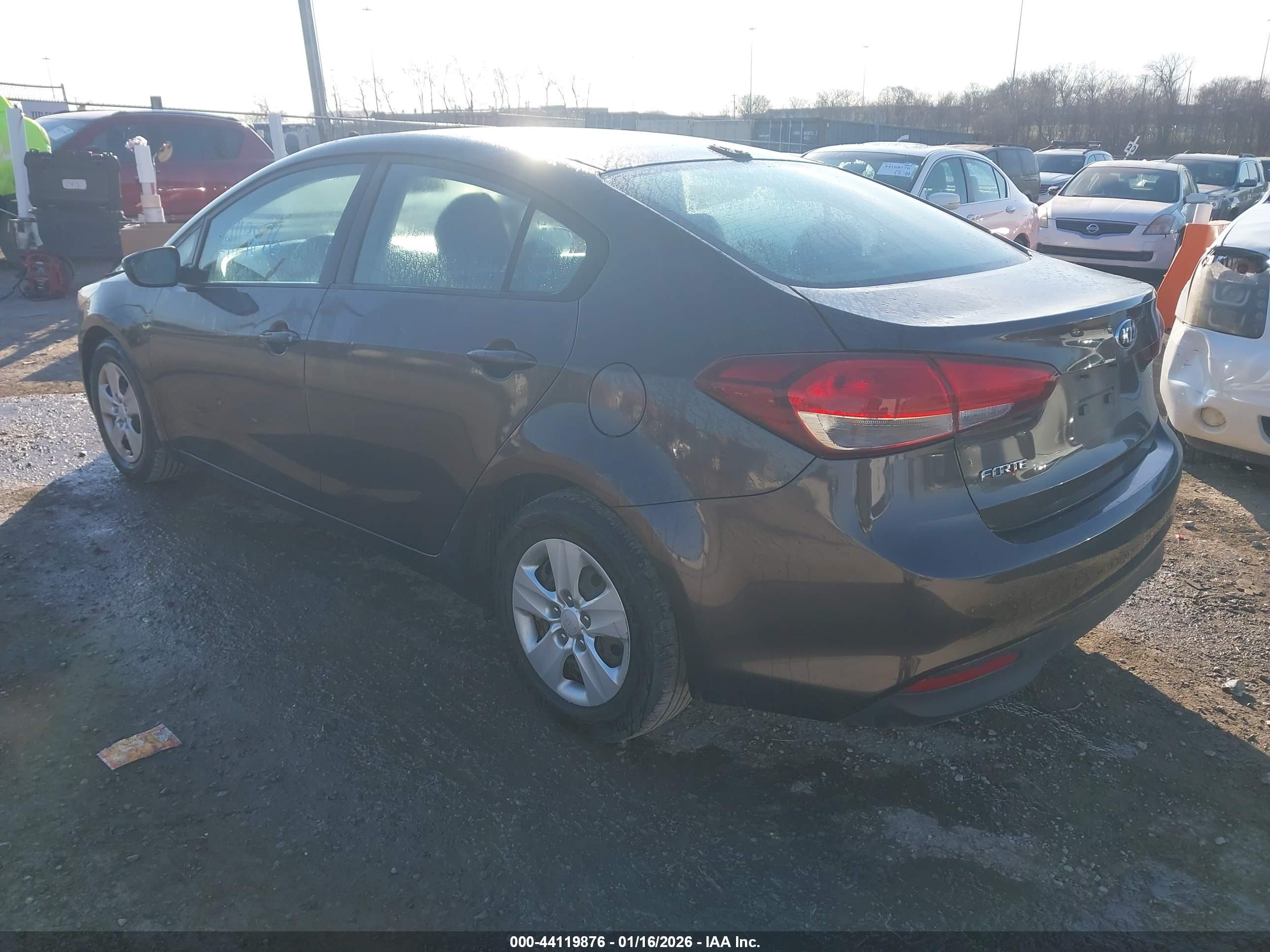 KIA FORTE image 3