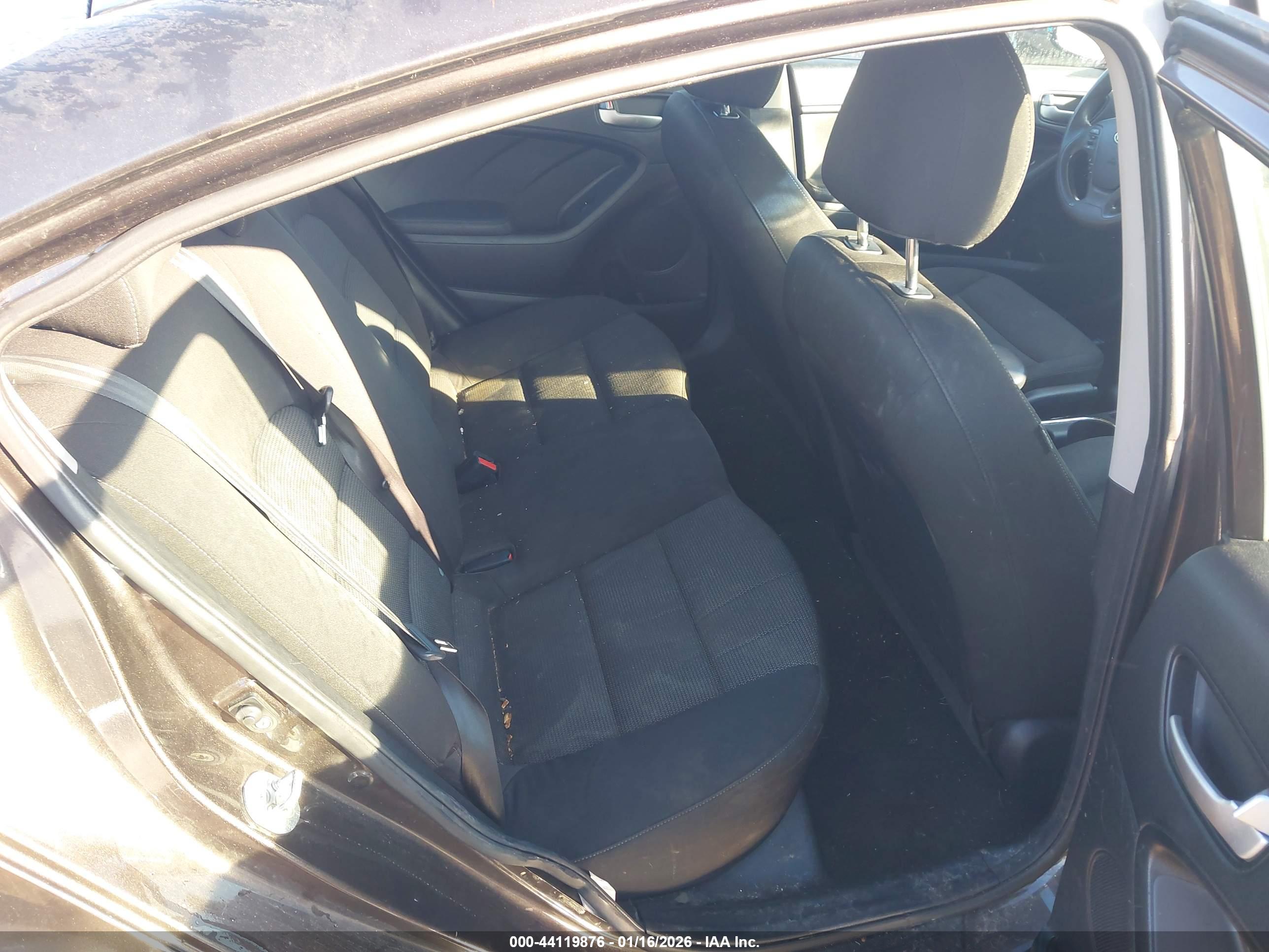 KIA FORTE image 8