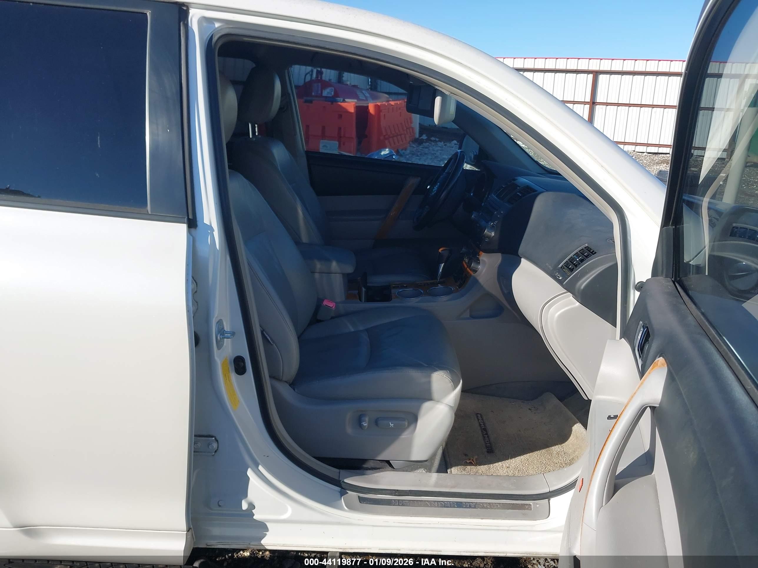 TOYOTA HIGHLANDER image 5