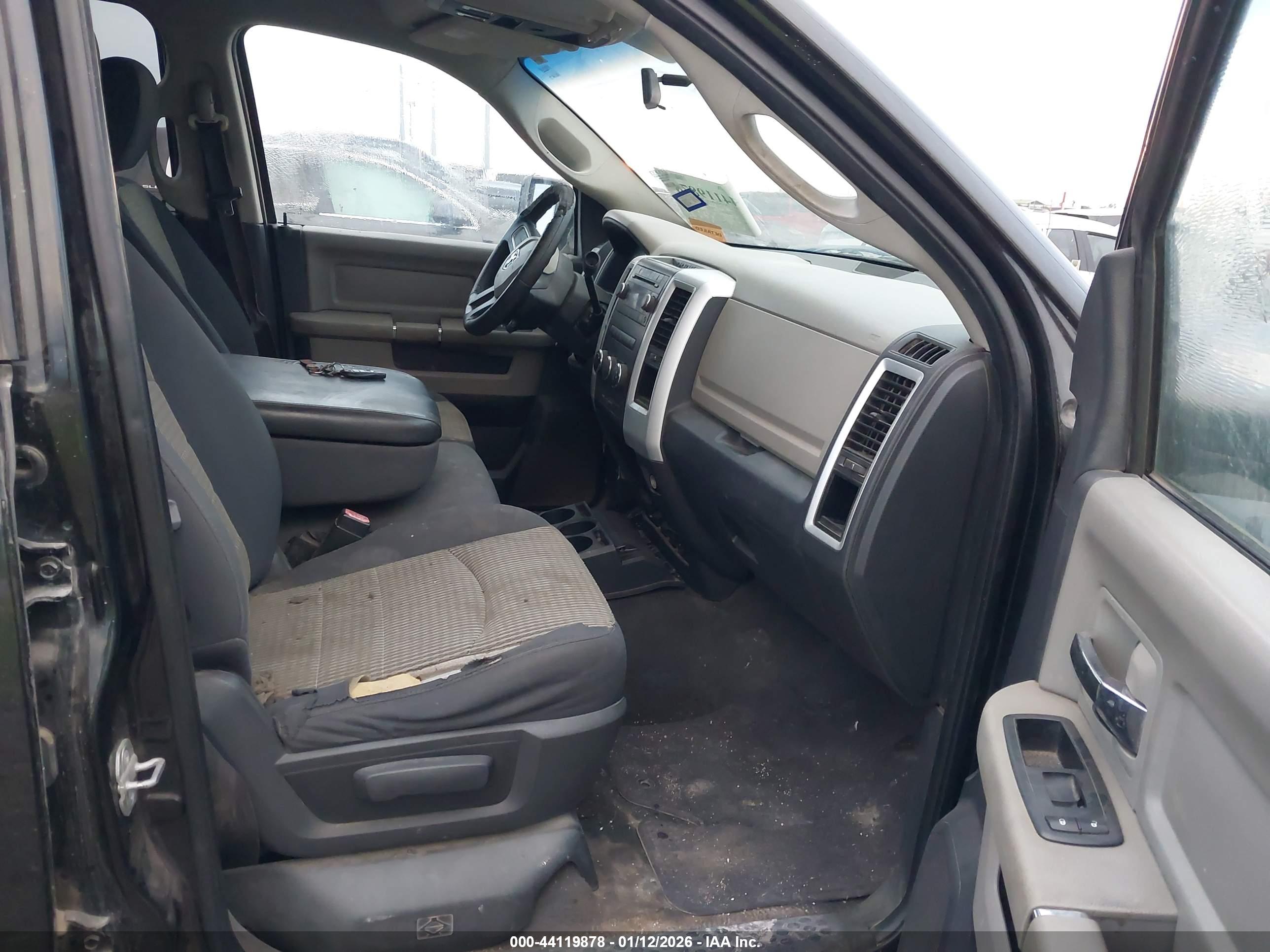 DODGE RAM image 5