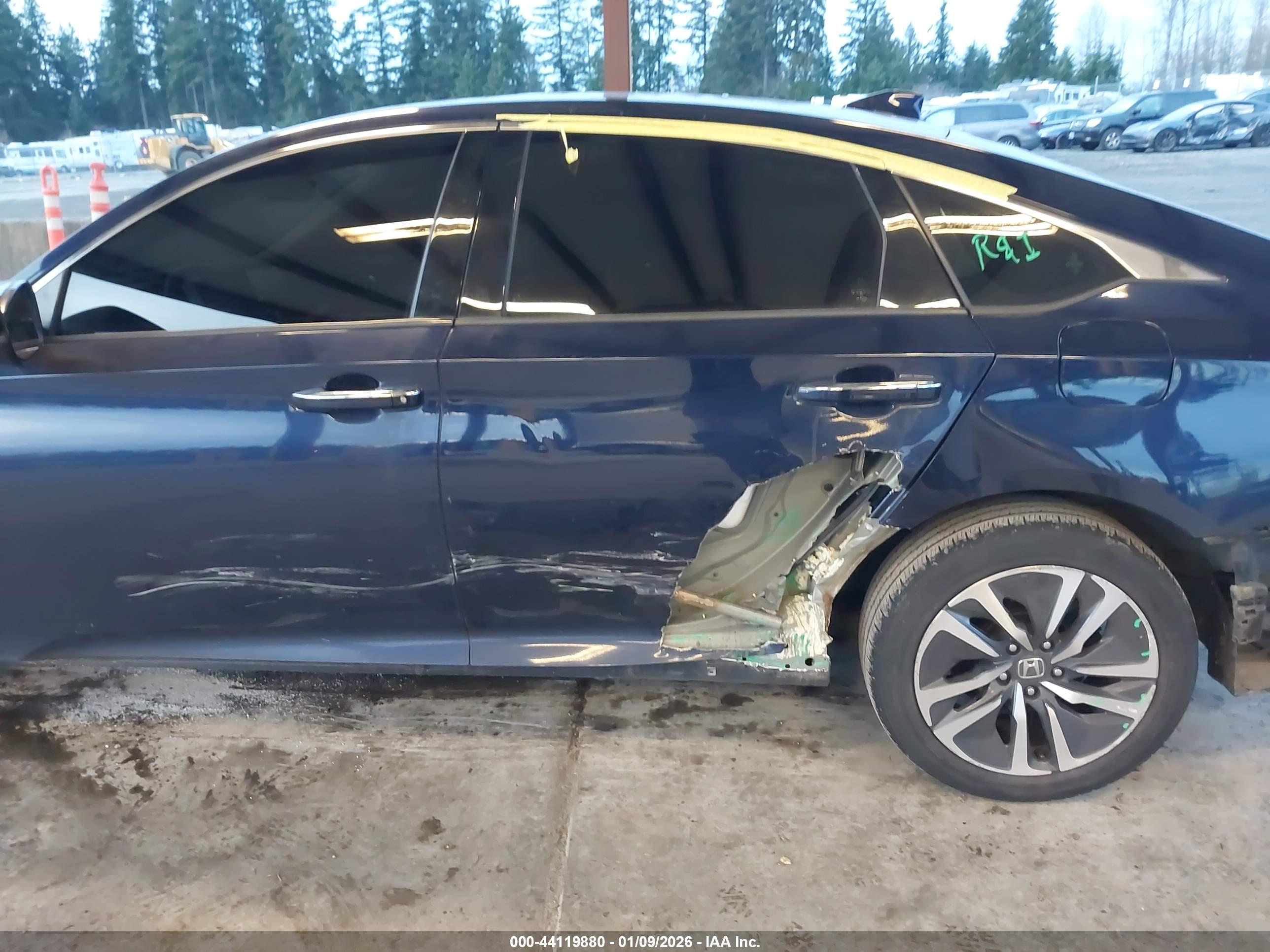 HONDA ACCORD image 6