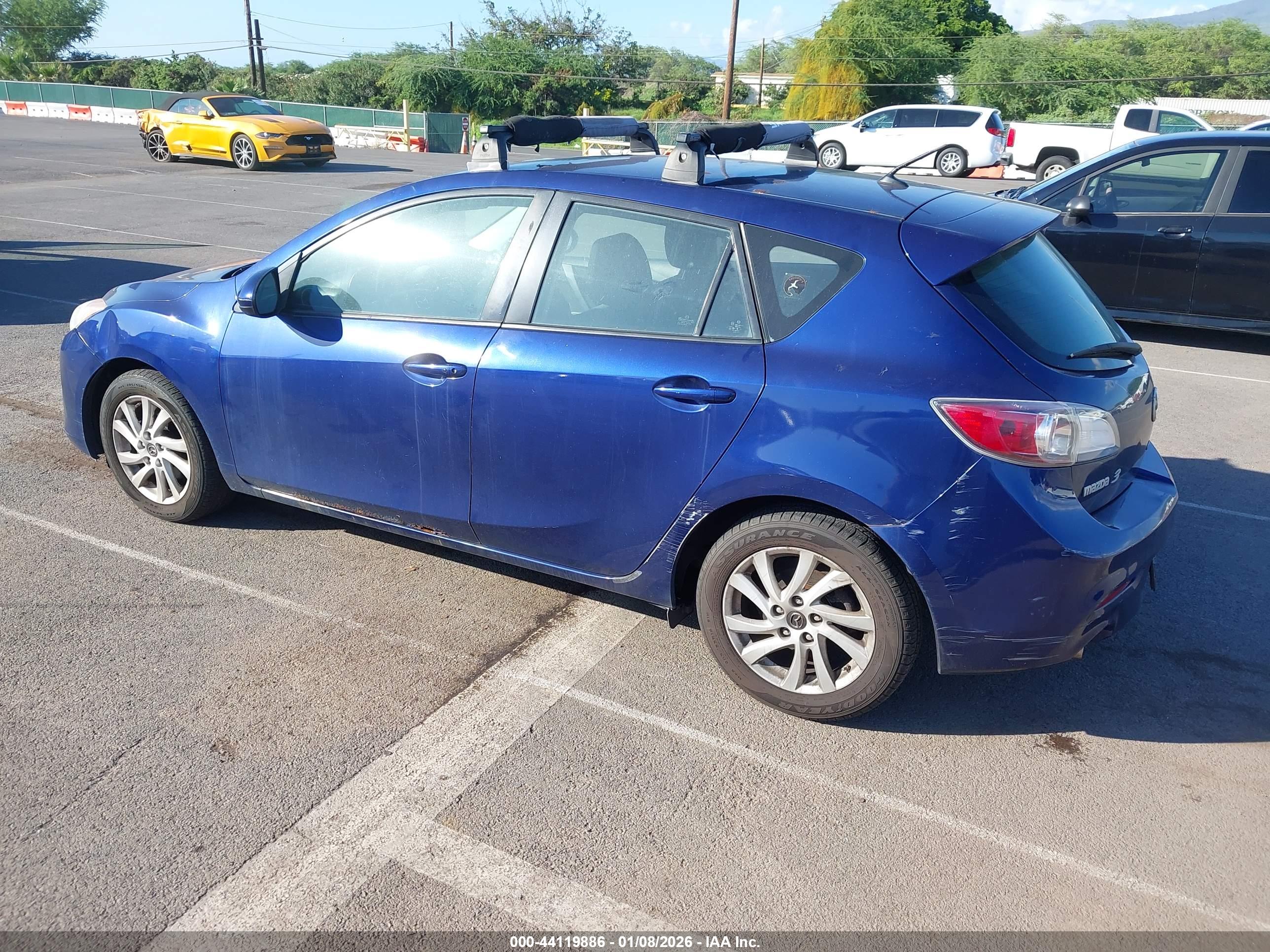 MAZDA MAZDA3 image 3
