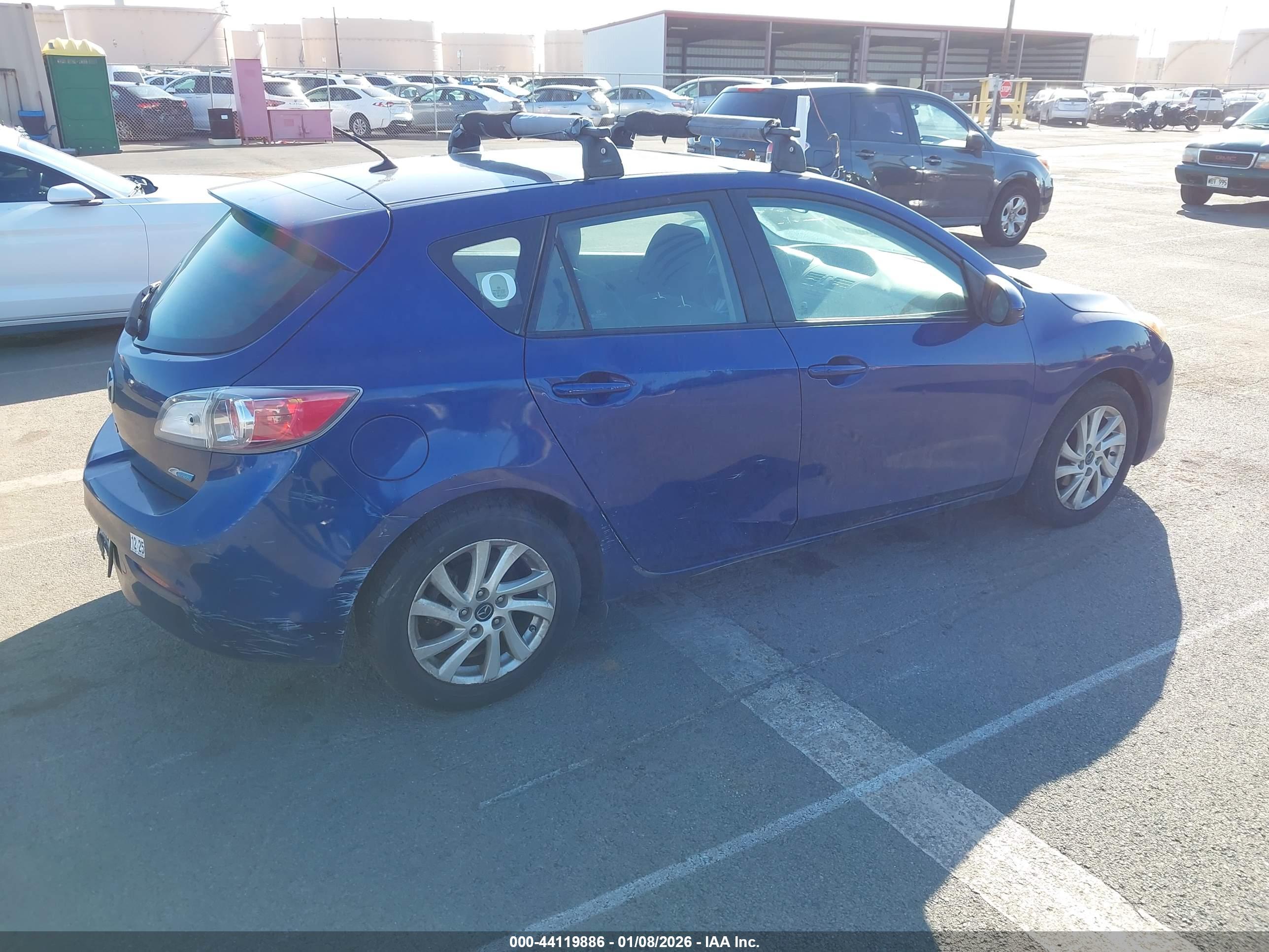 MAZDA MAZDA3 image 4