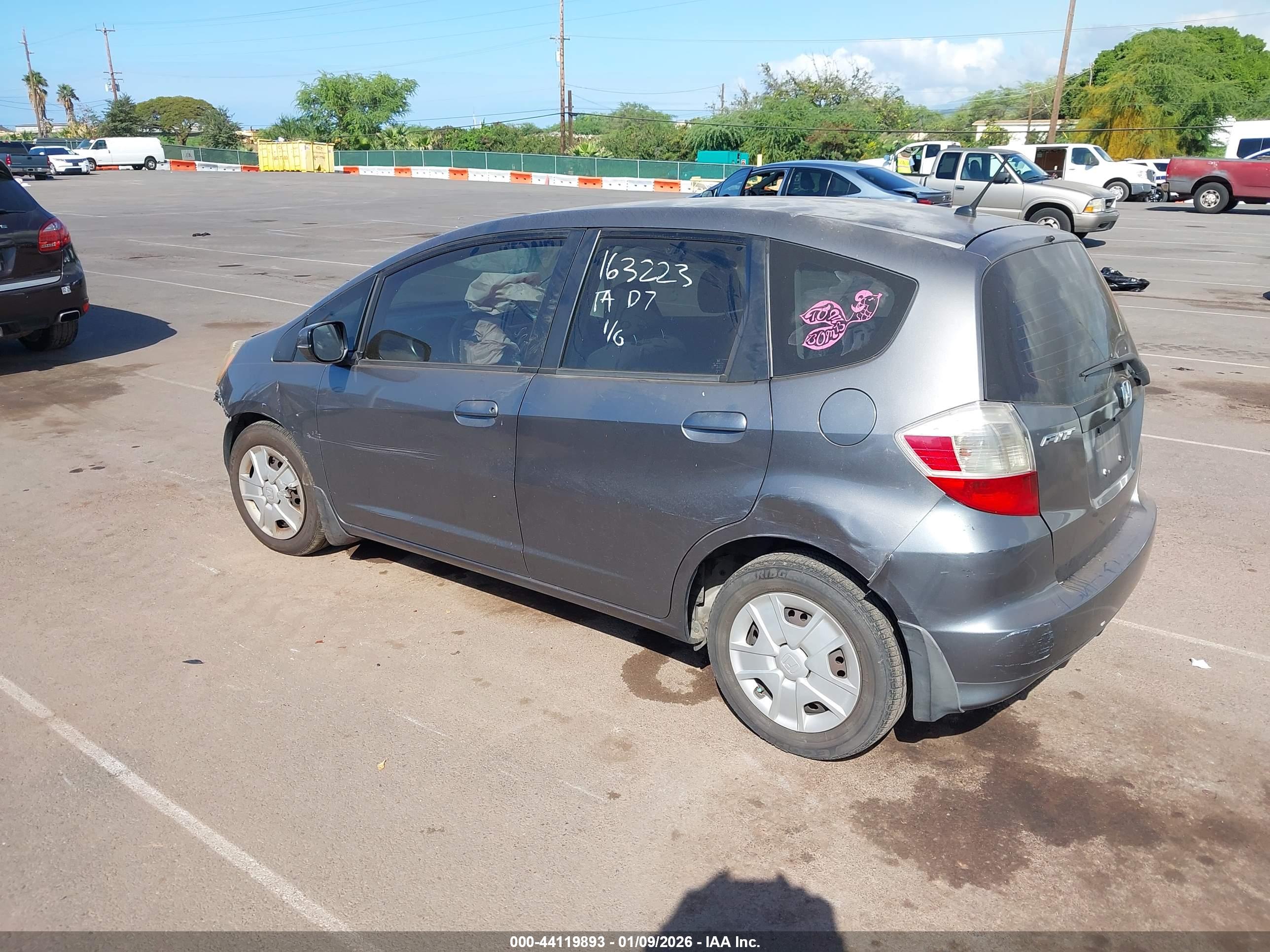 HONDA FIT image 3