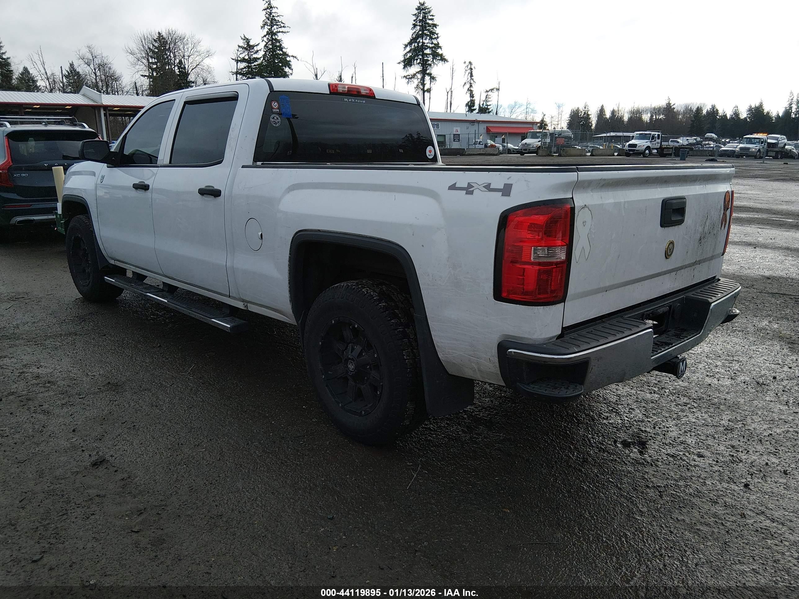 GMC SIERRA image 3