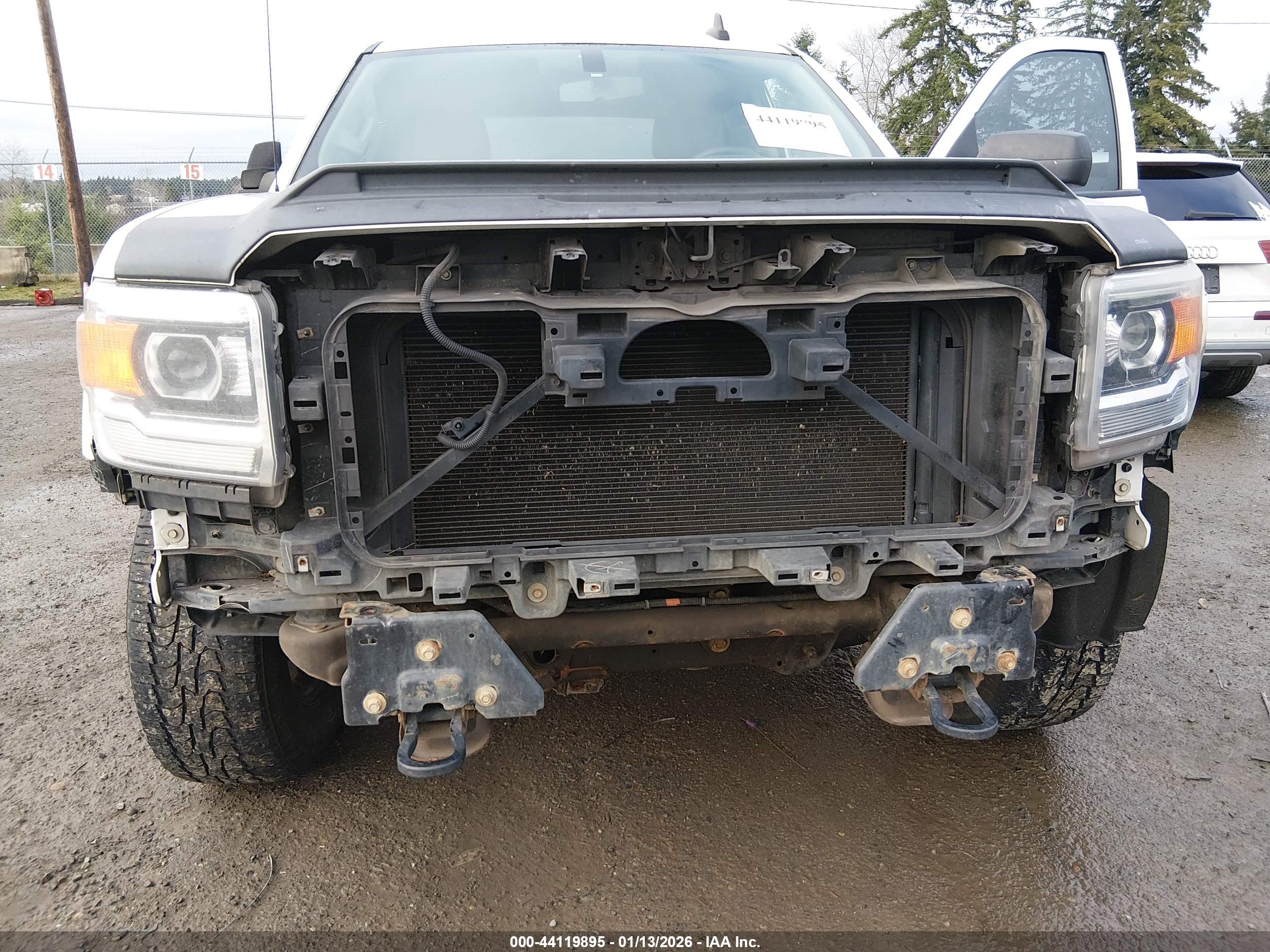GMC SIERRA image 6
