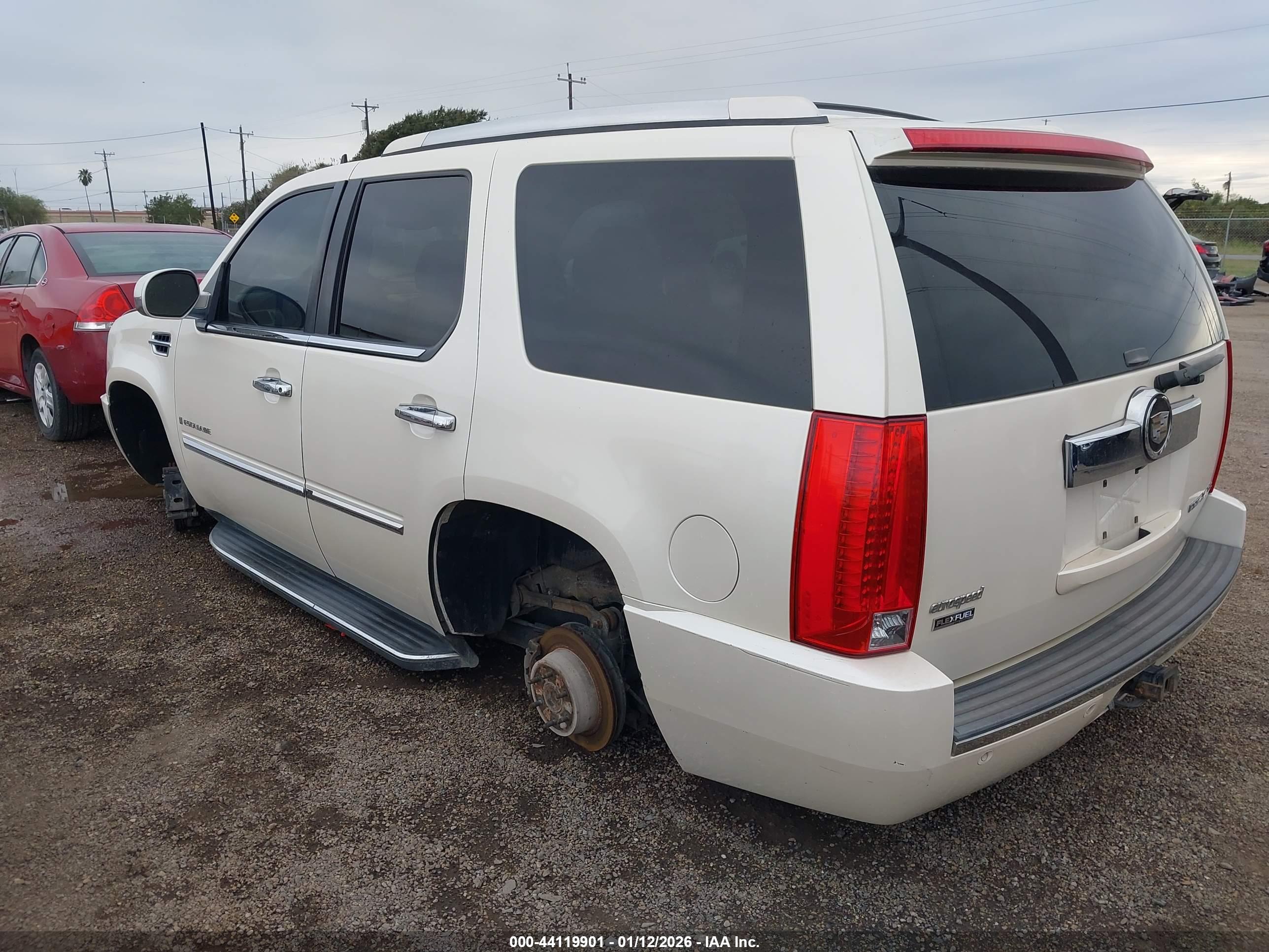 CADILLAC ESCALADE image 3