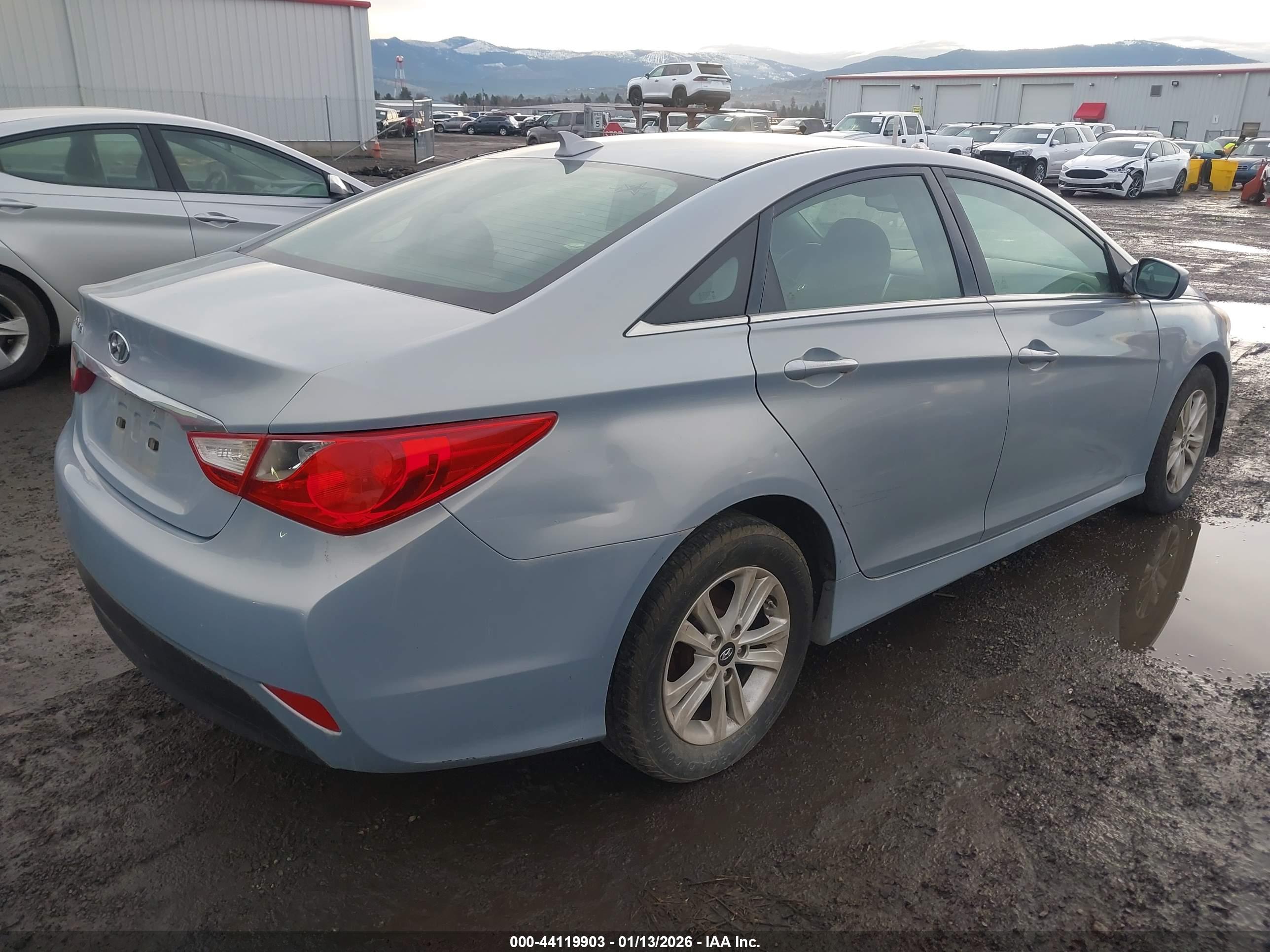 HYUNDAI SONATA image 4