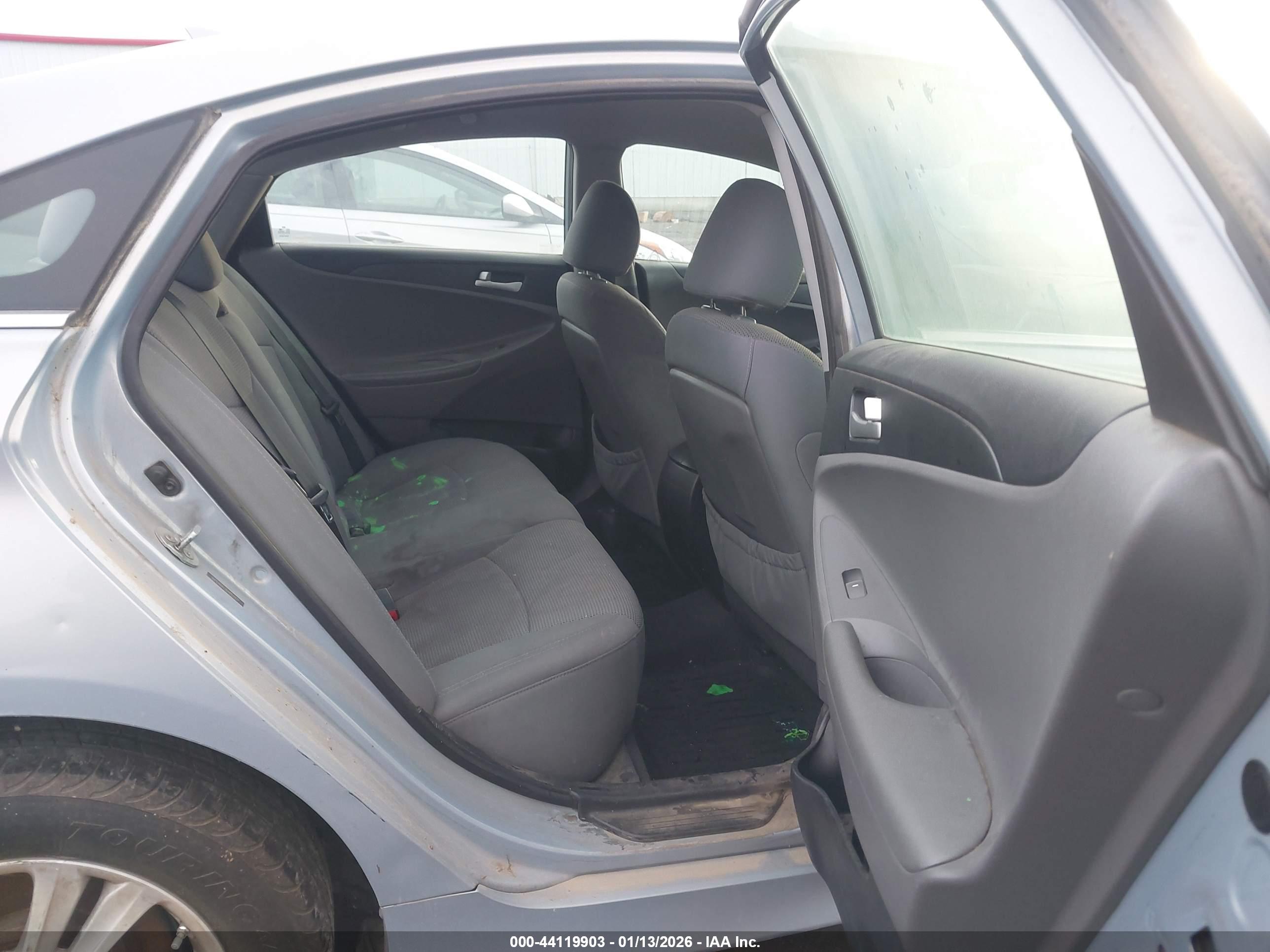 HYUNDAI SONATA image 8