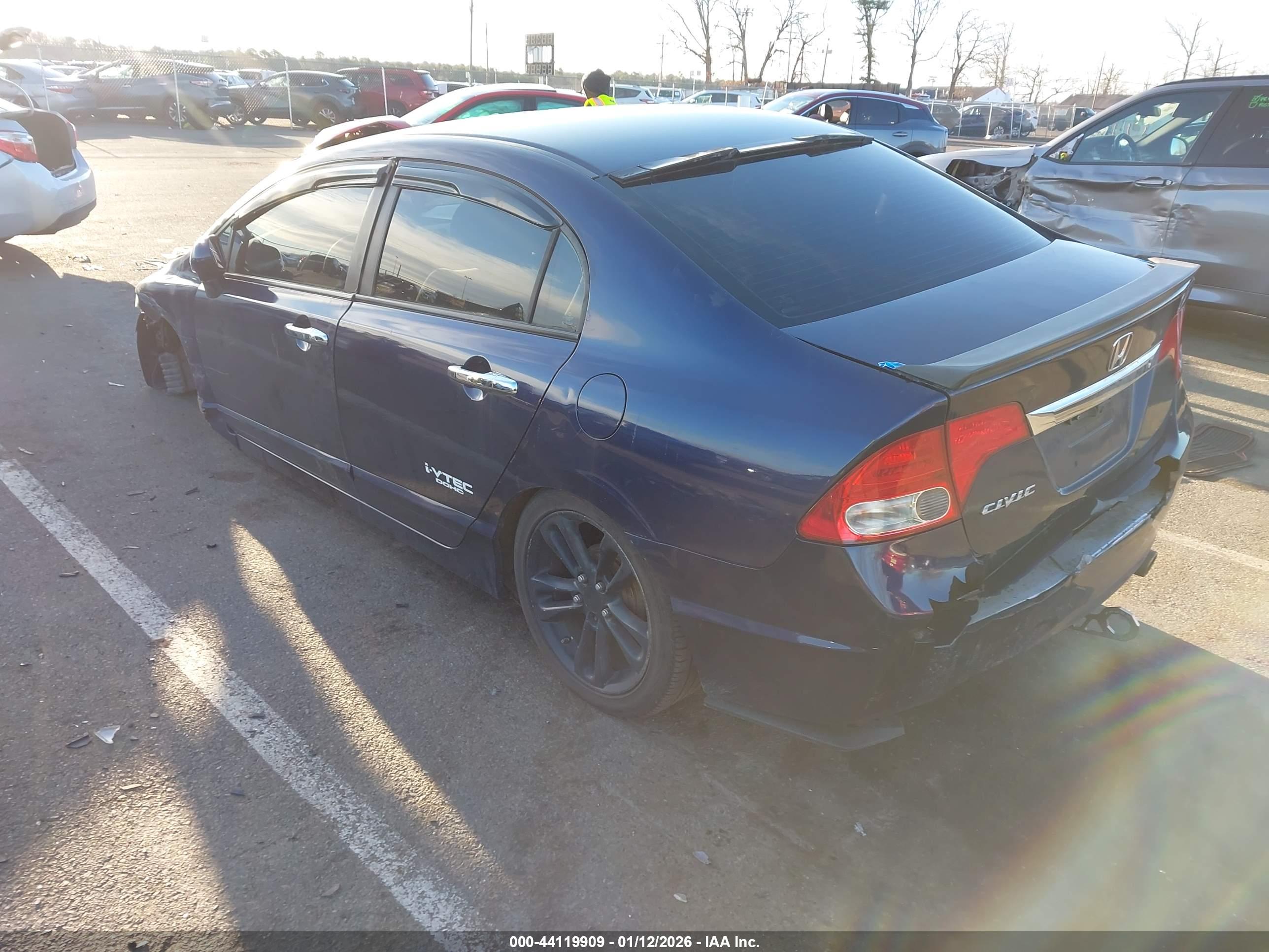 HONDA CIVIC image 3