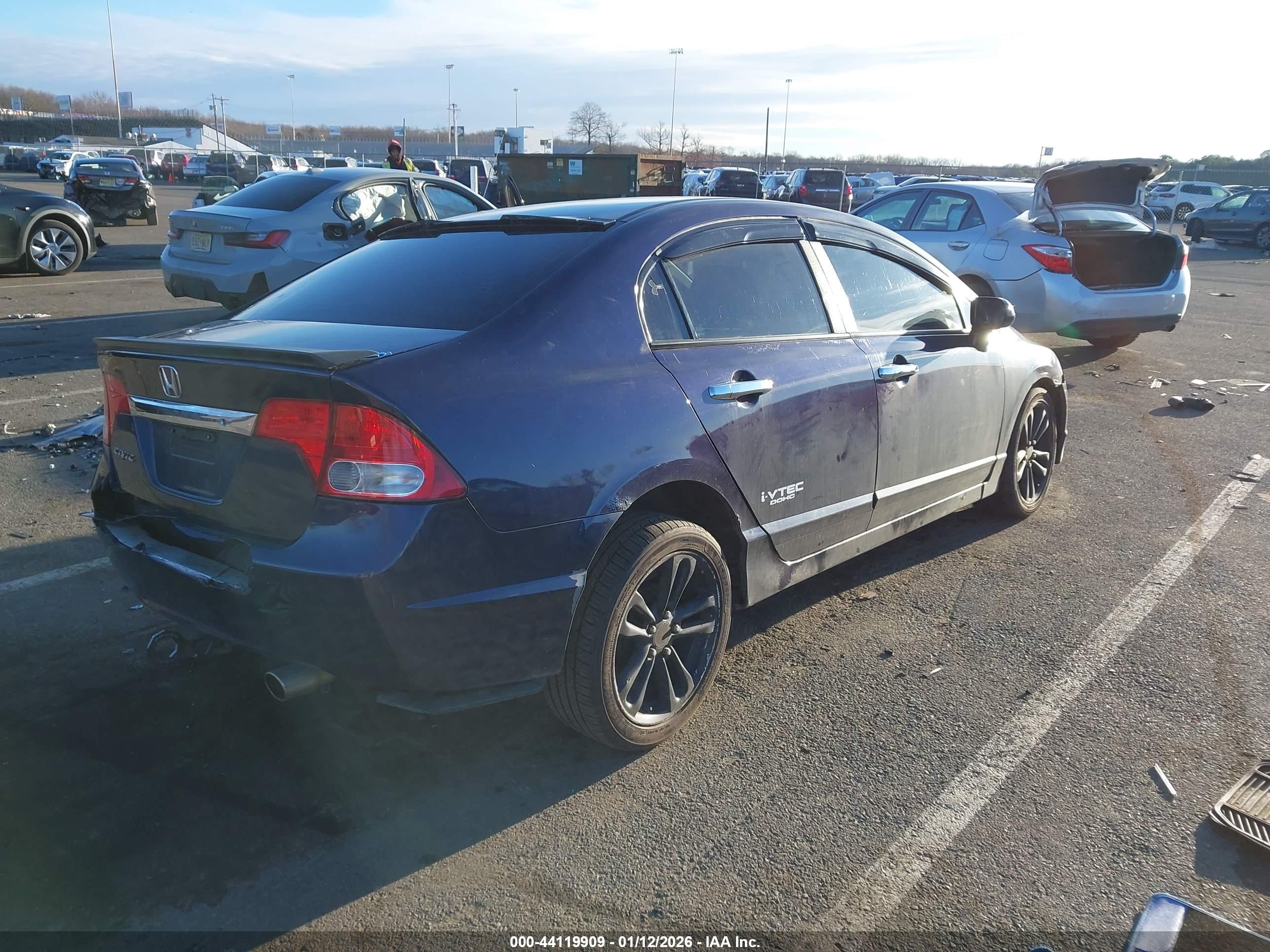 HONDA CIVIC image 4