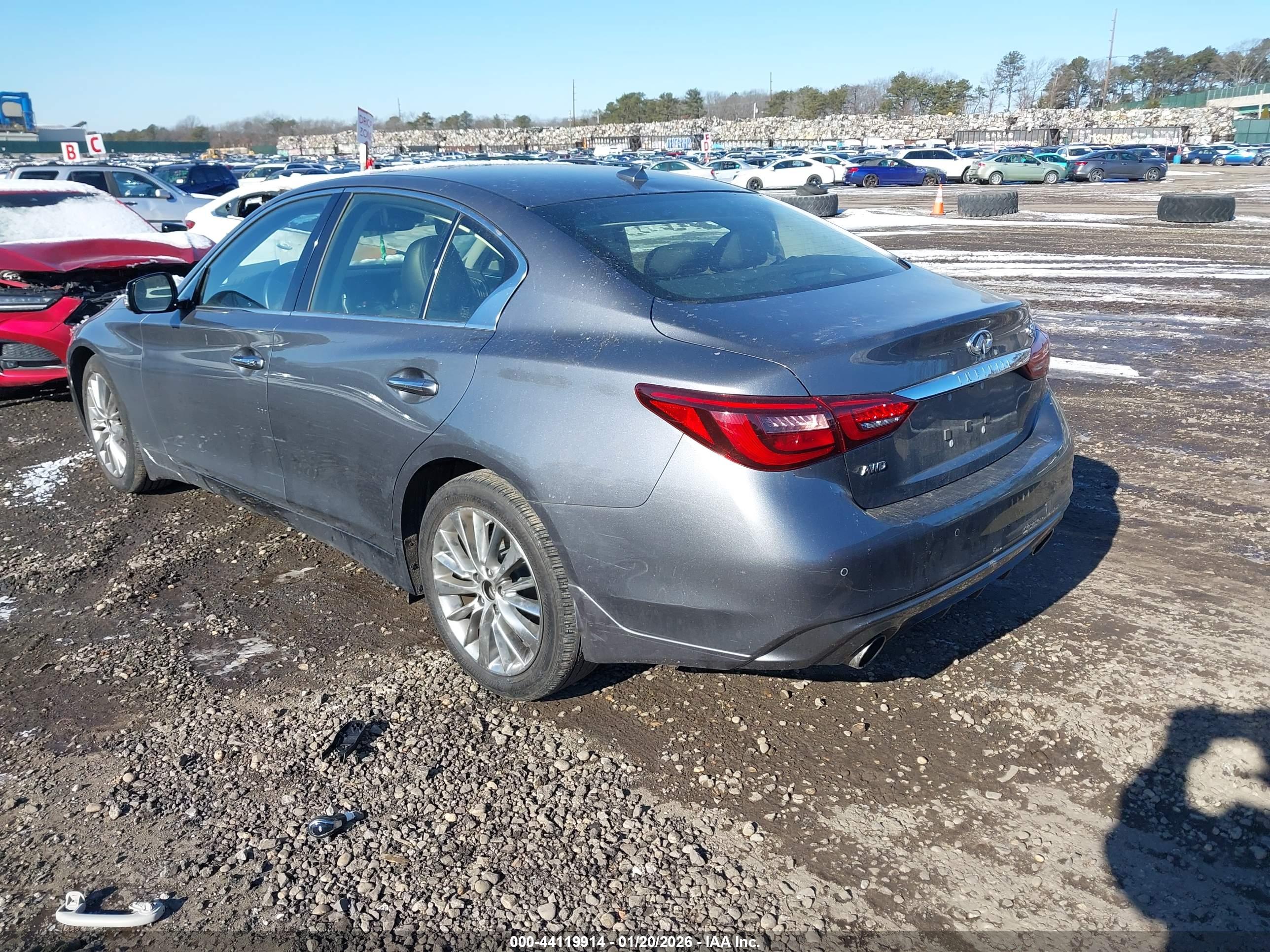 INFINITI Q50 image 3