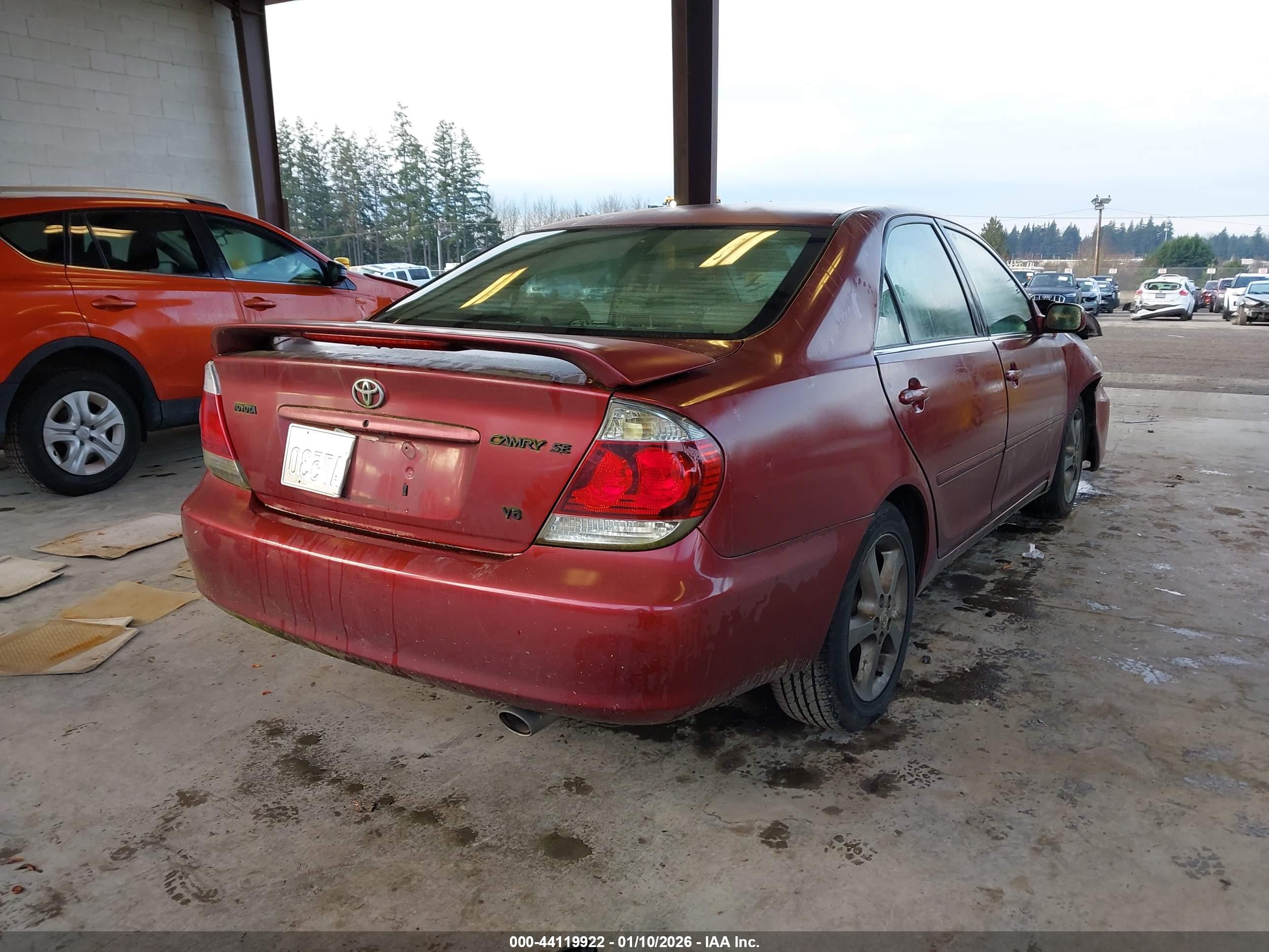 TOYOTA CAMRY image 4