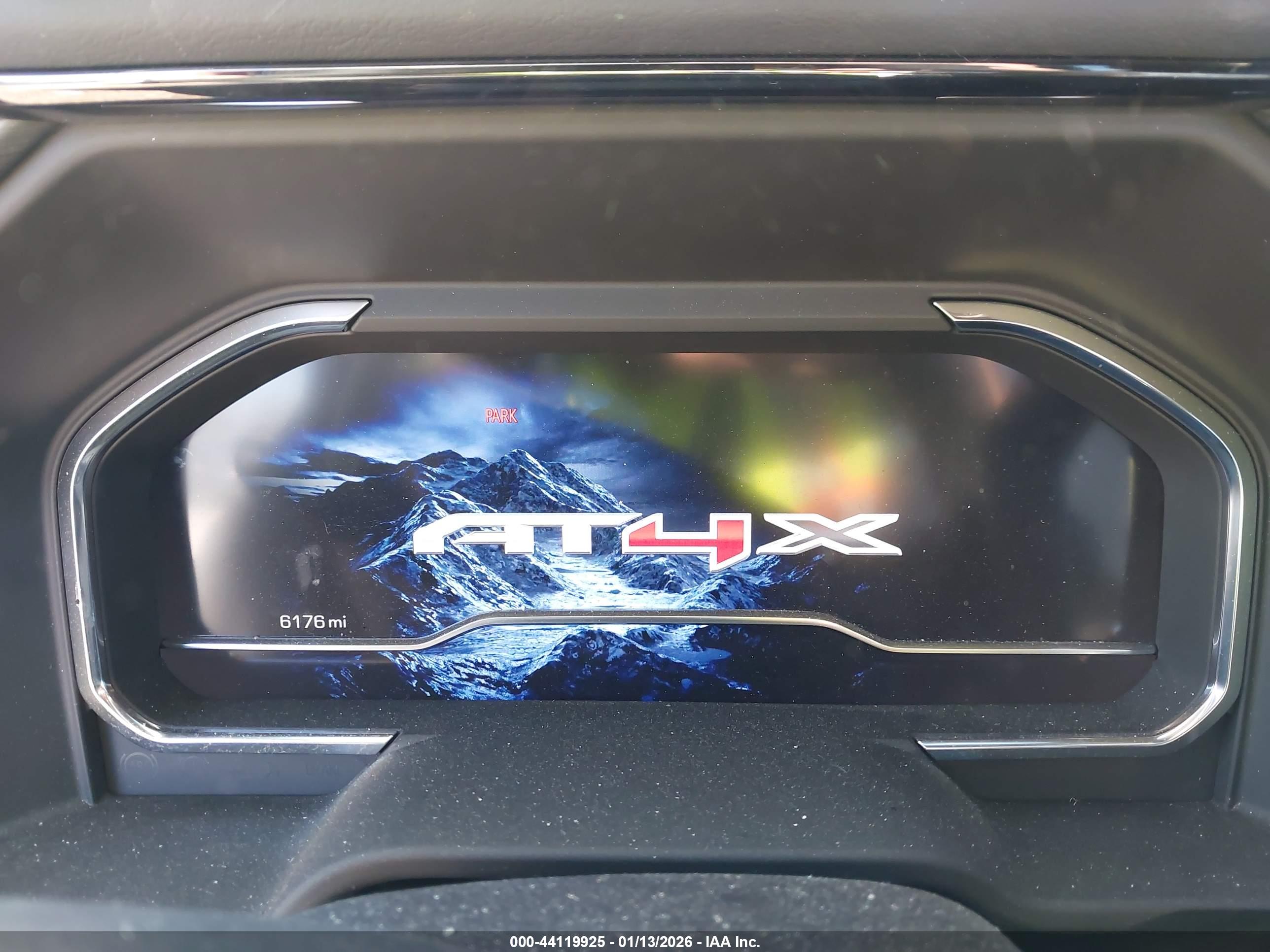 GMC SIERRA image 7