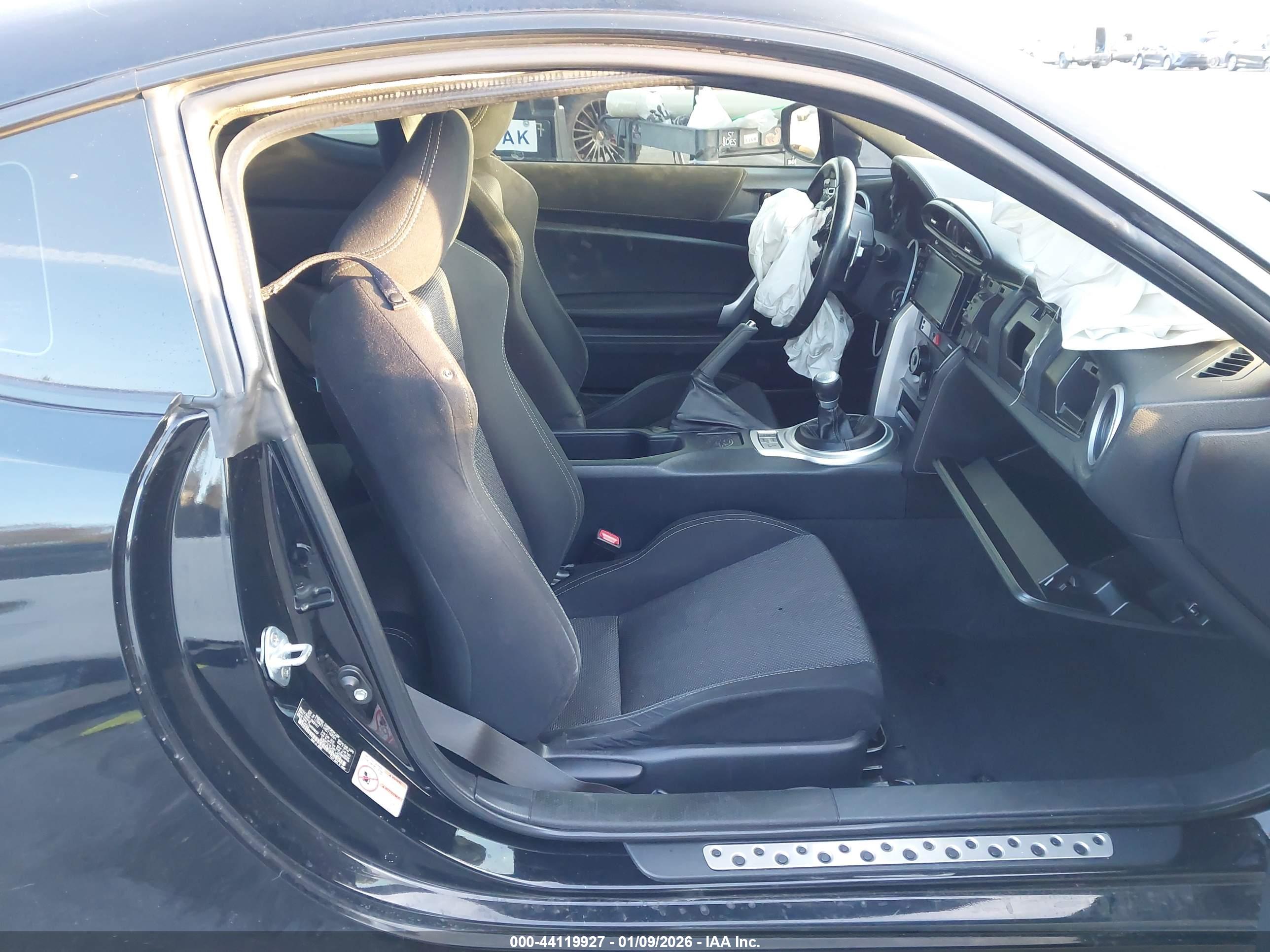 TOYOTA 86 image 5