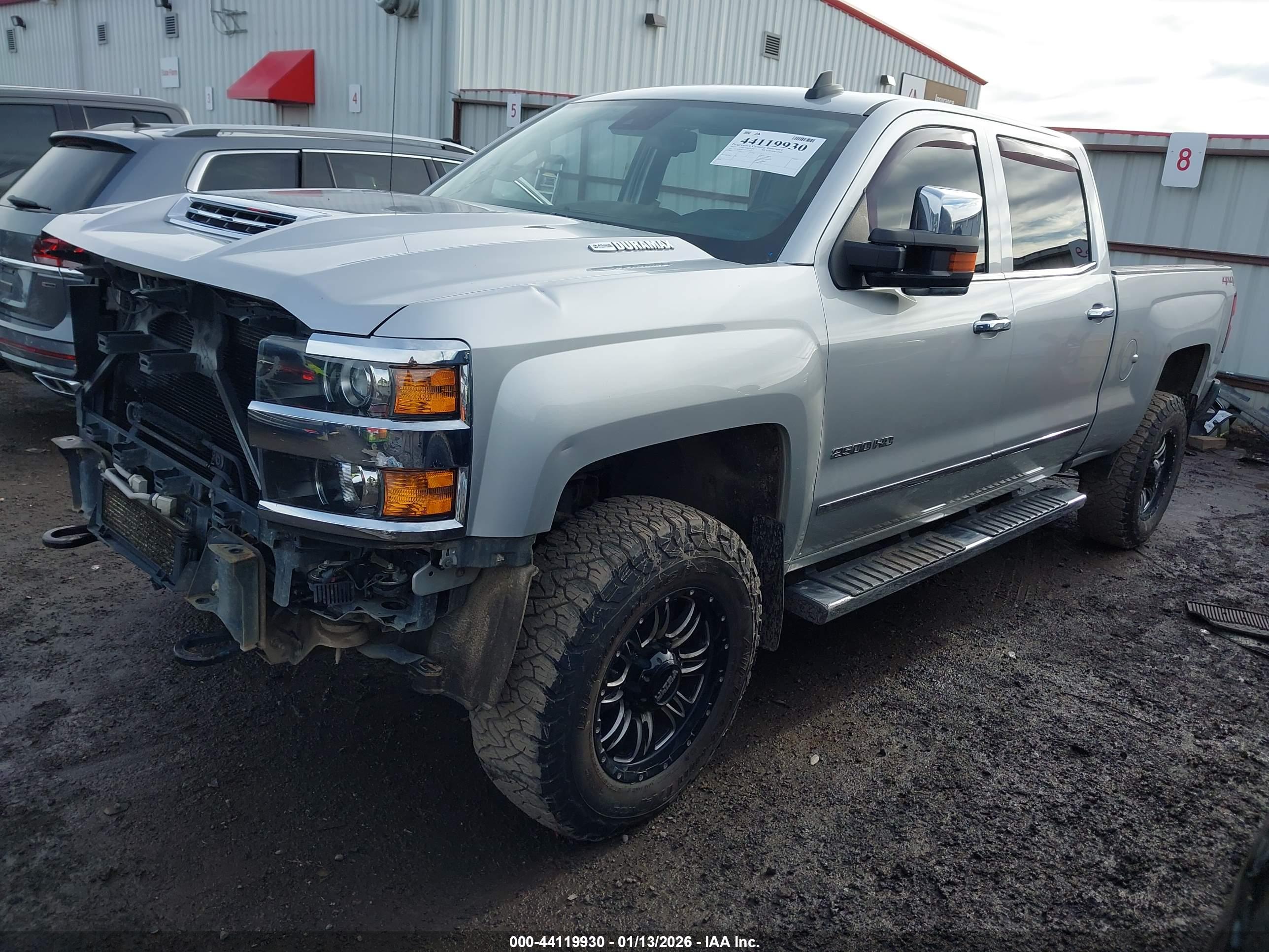 CHEVROLET SILVERADO image 2