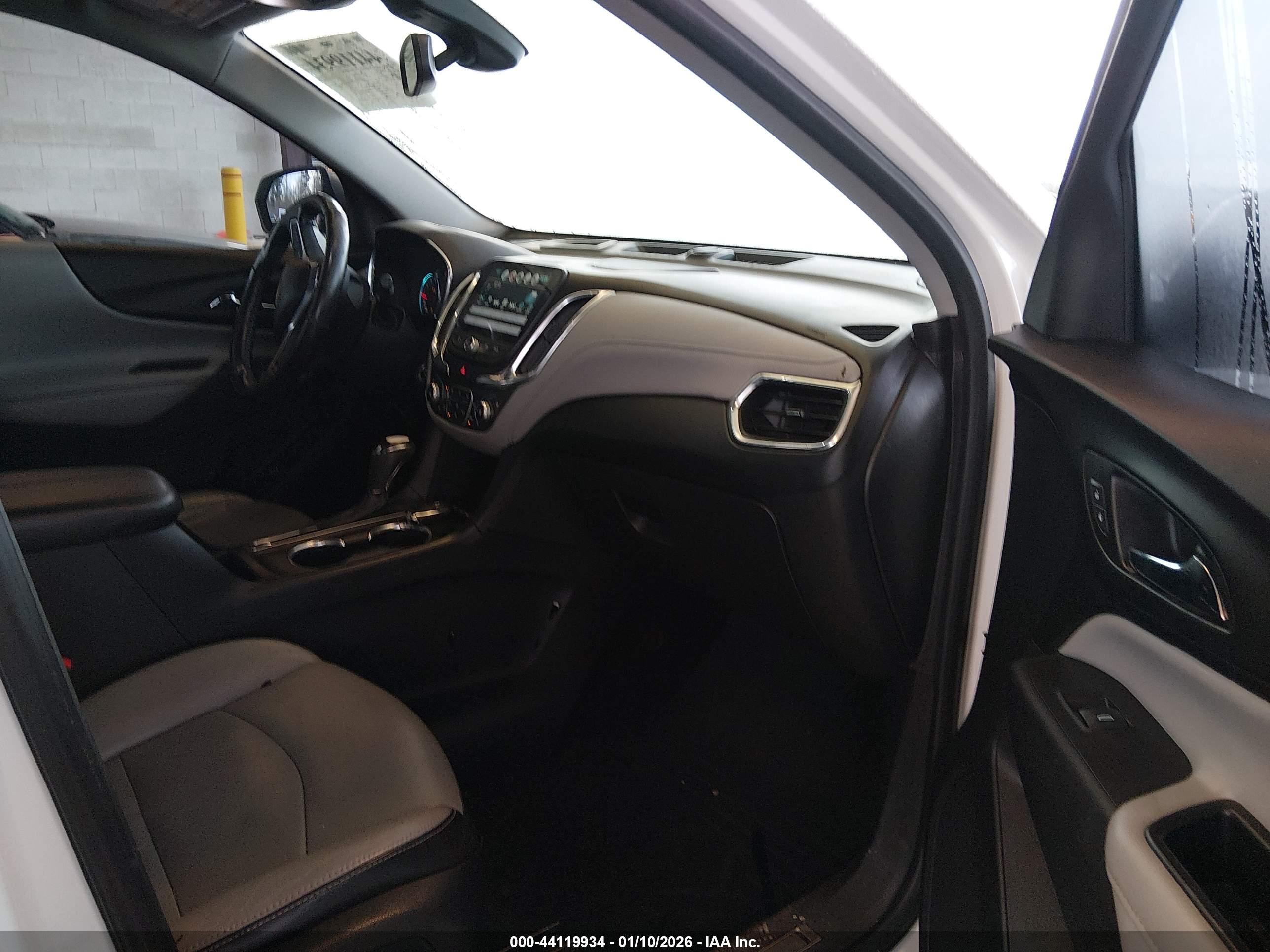 CHEVROLET EQUINOX image 5