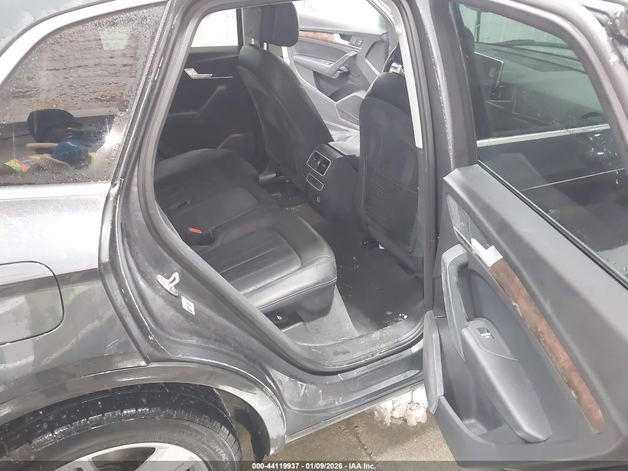 AUDI Q5 image 8