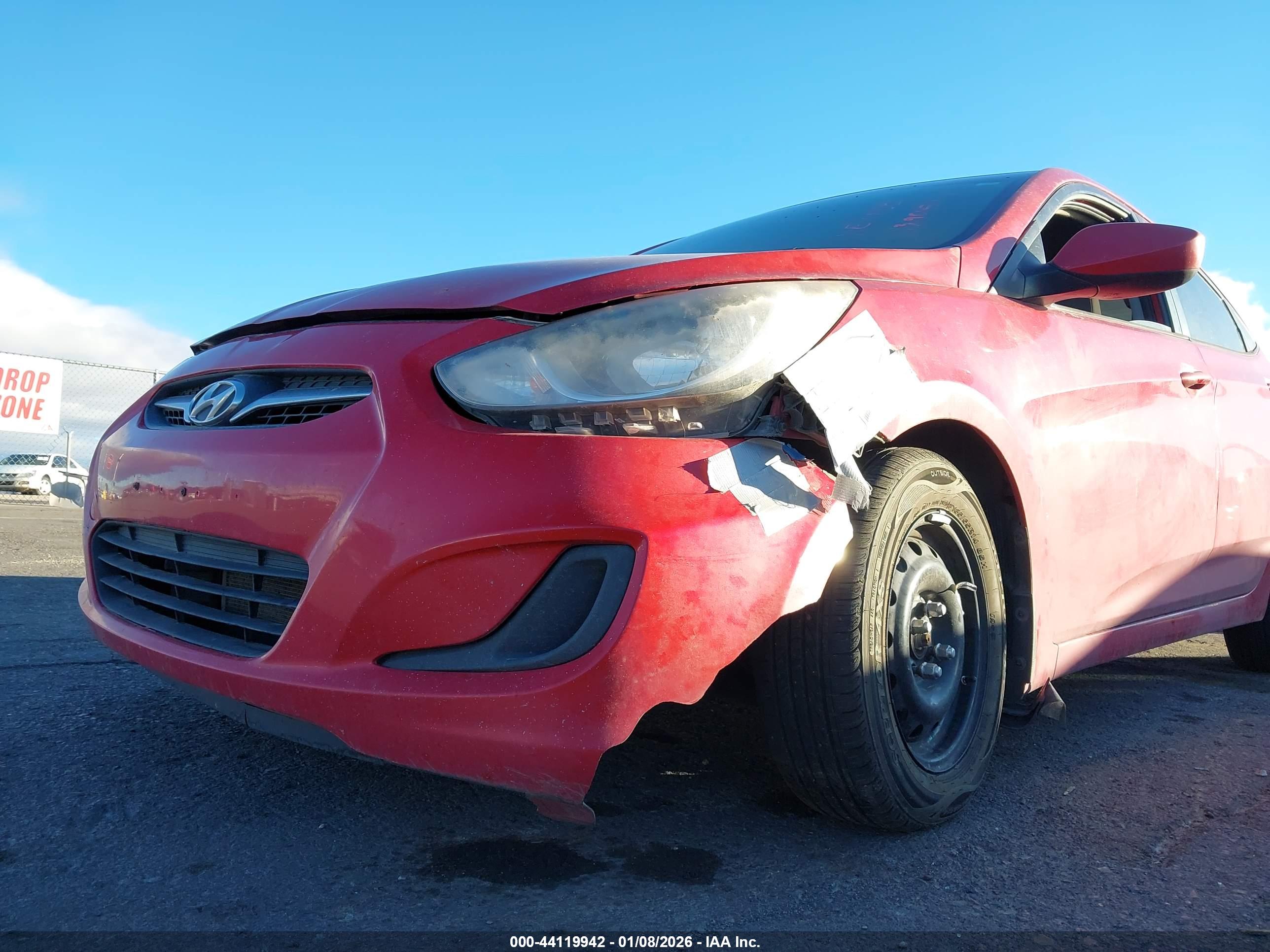 HYUNDAI ACCENT image 6