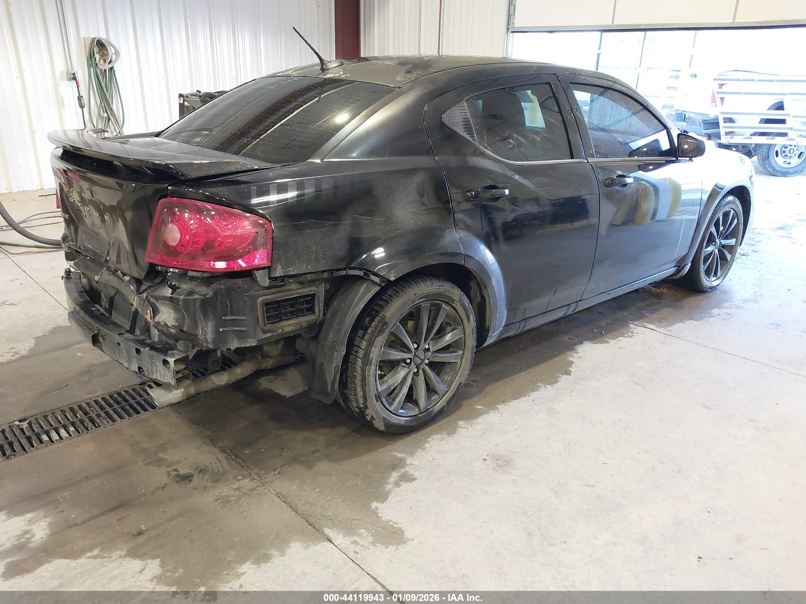 DODGE AVENGER image 4