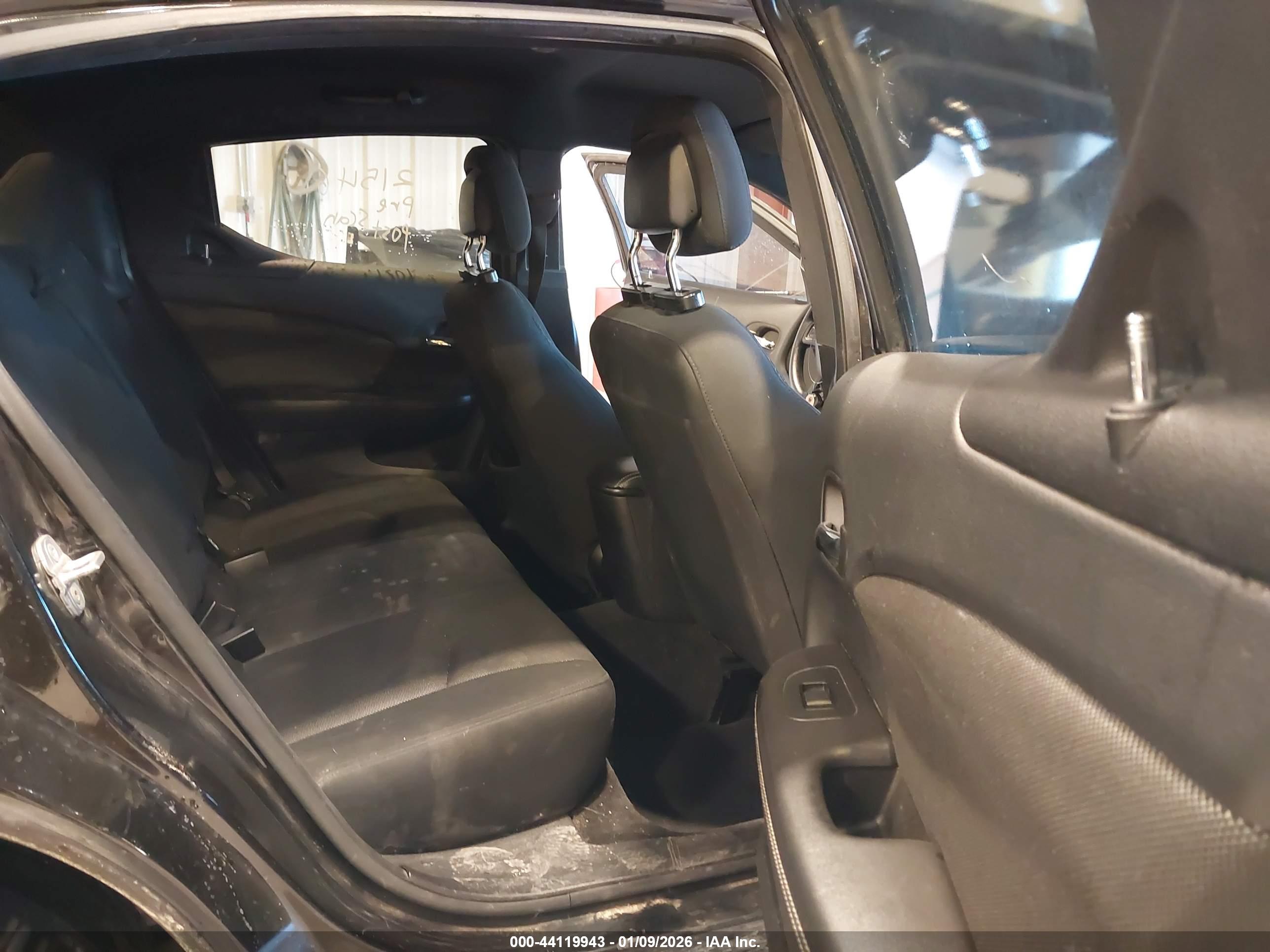 DODGE AVENGER image 8