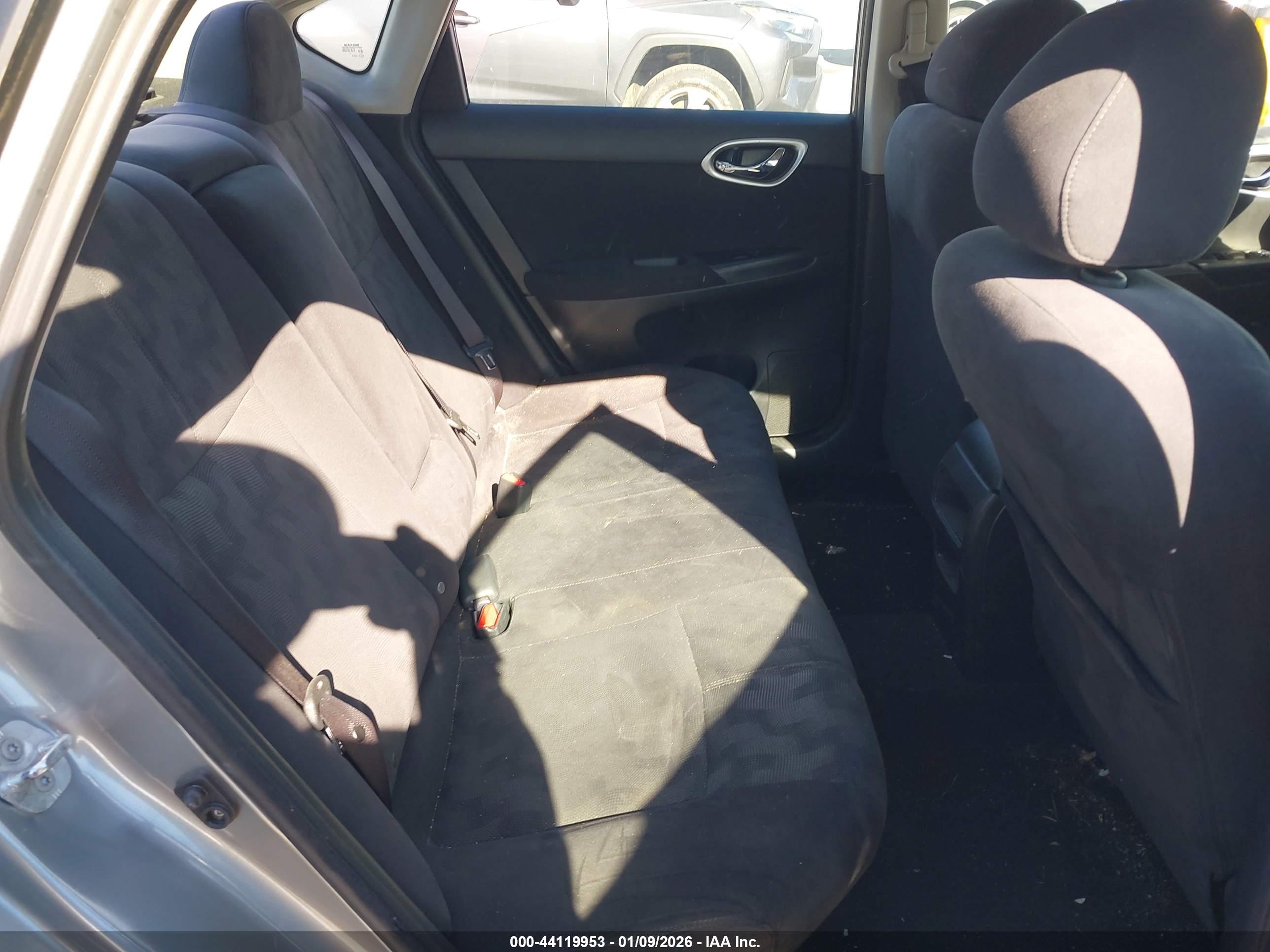 NISSAN SENTRA image 8