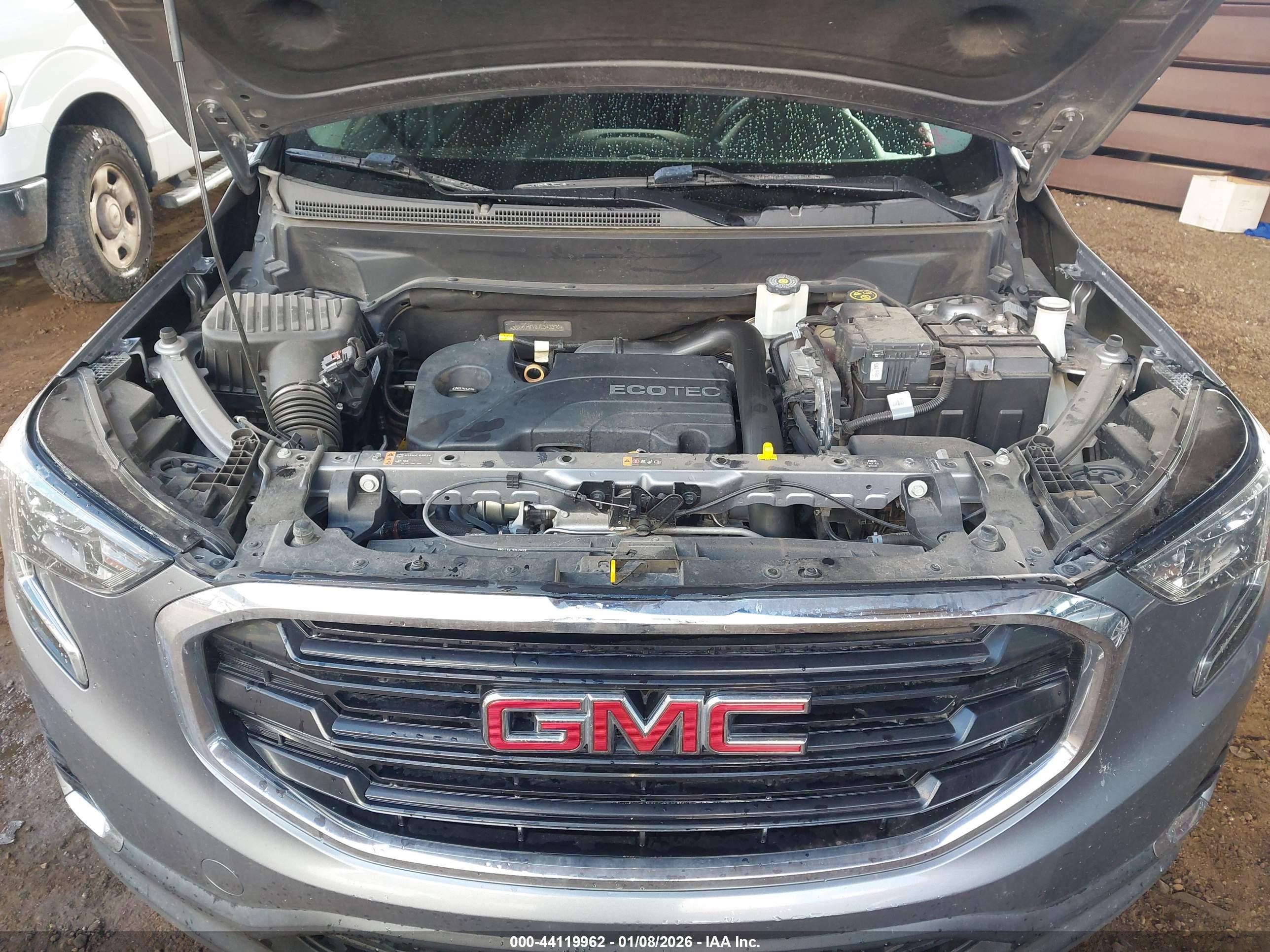 GMC TERRAIN image 10