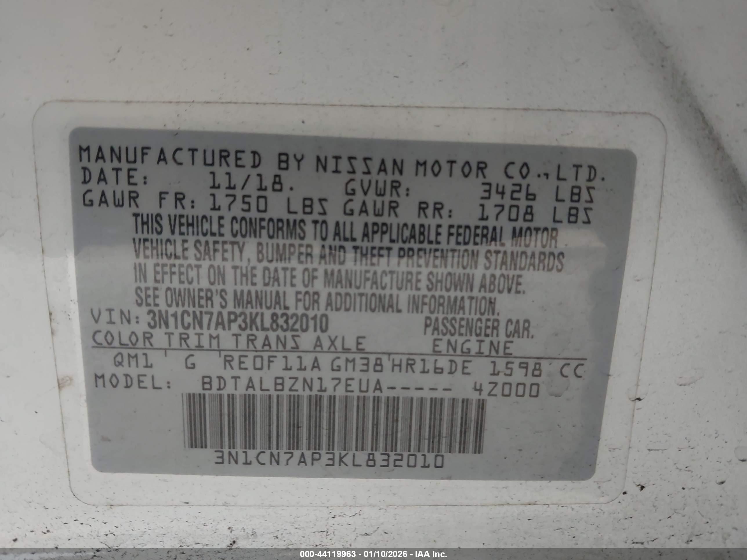 NISSAN VERSA image 9