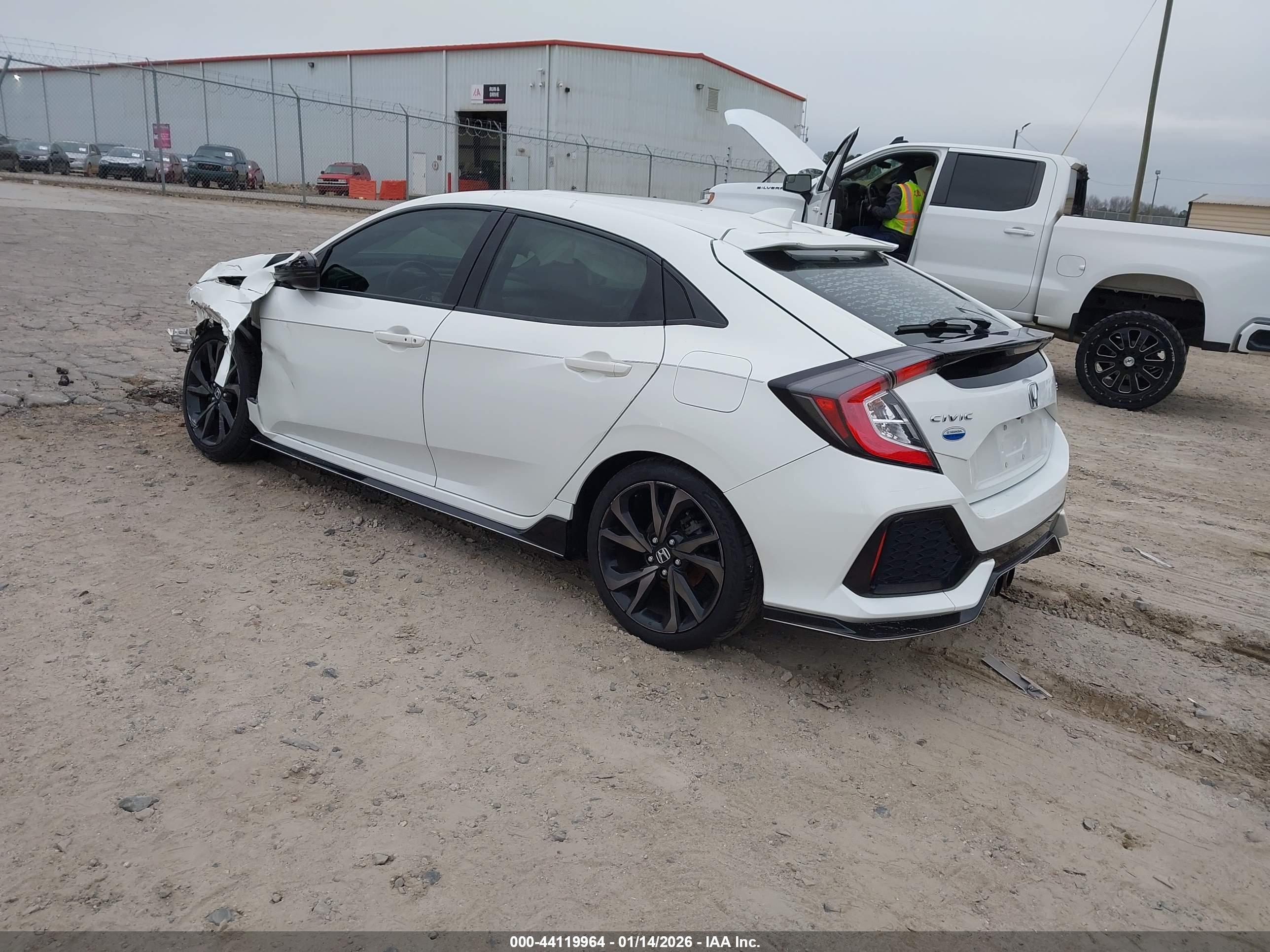 HONDA CIVIC image 3