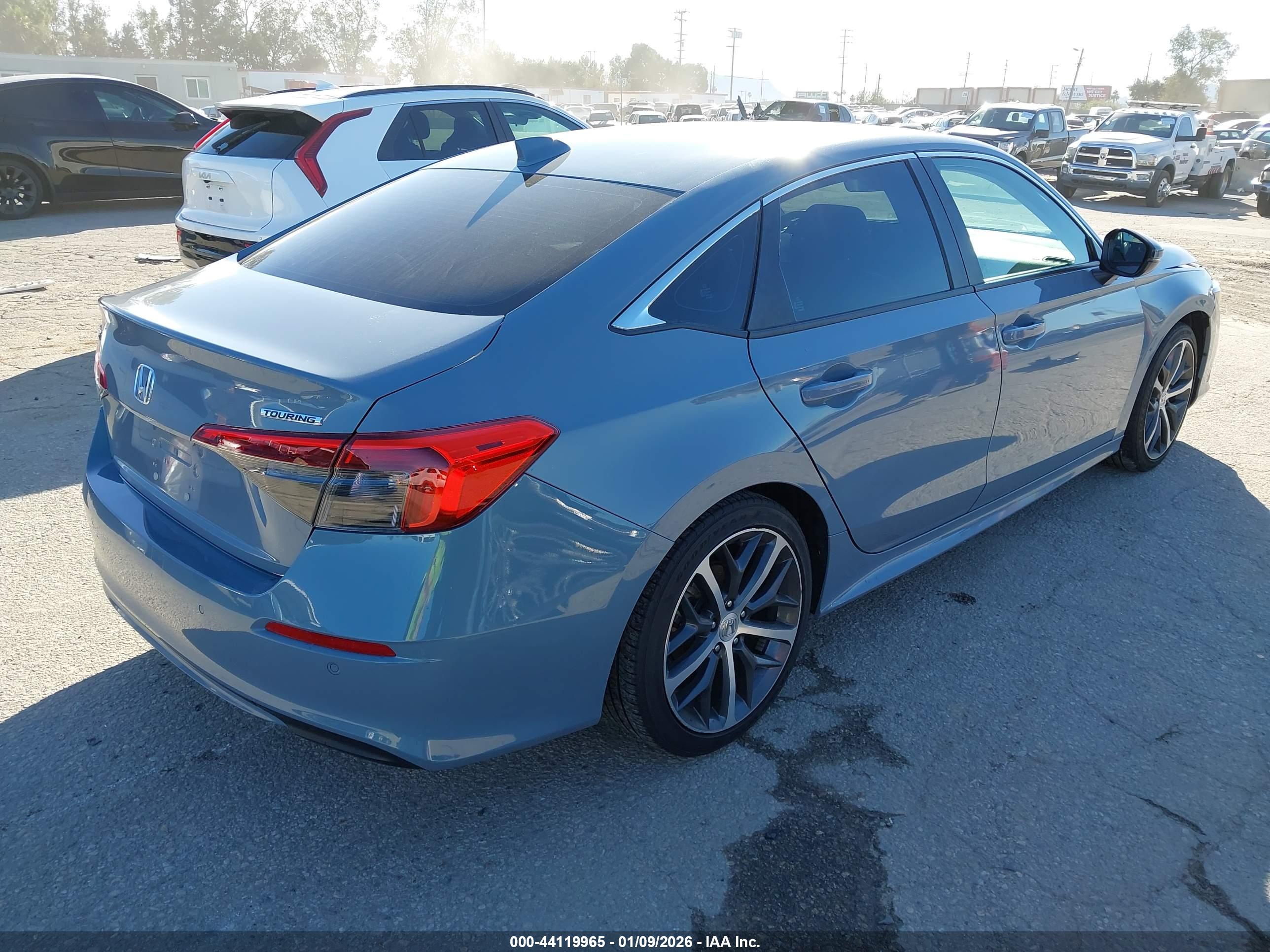 HONDA CIVIC image 4