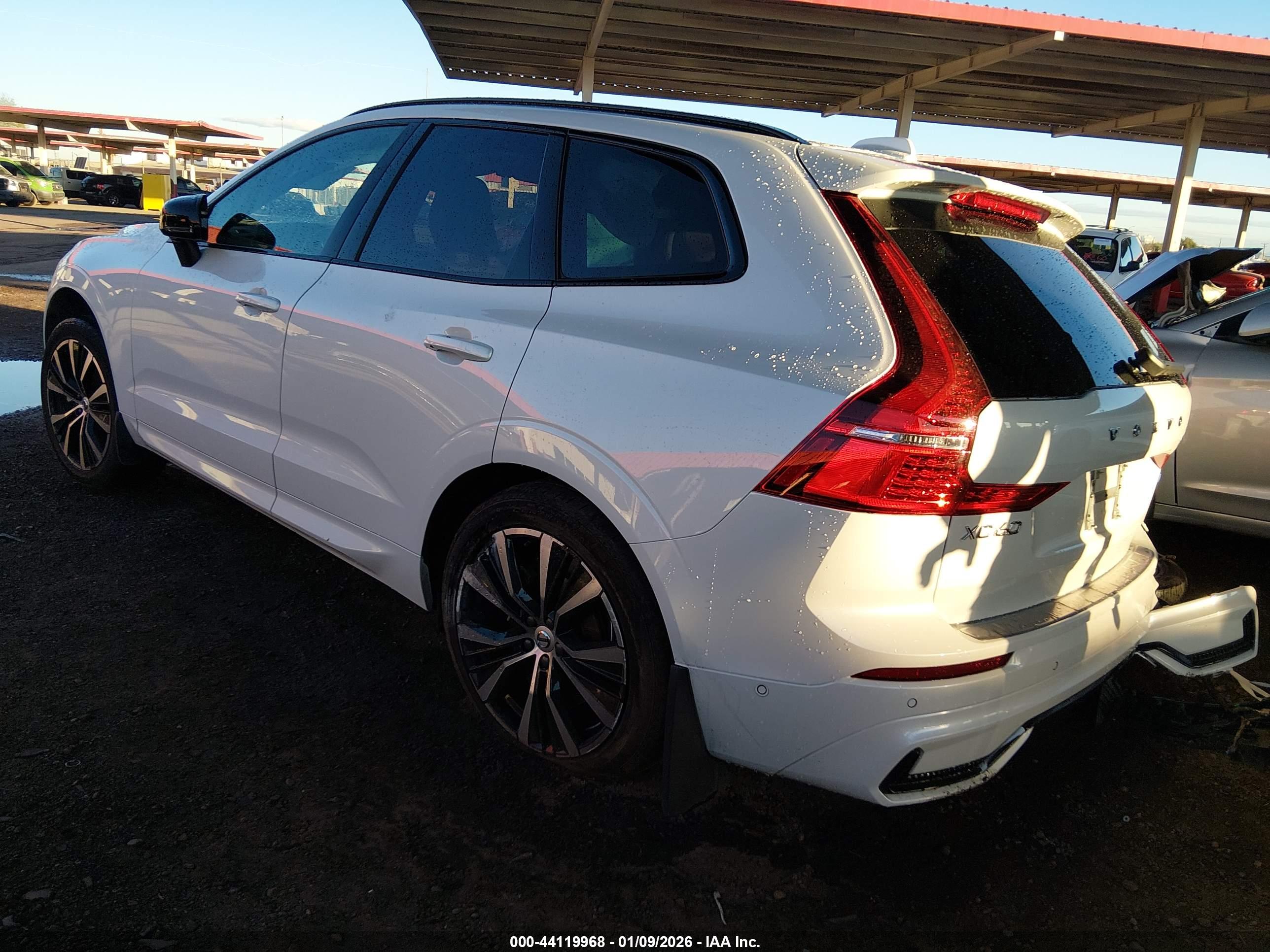 VOLVO XC60 image 3
