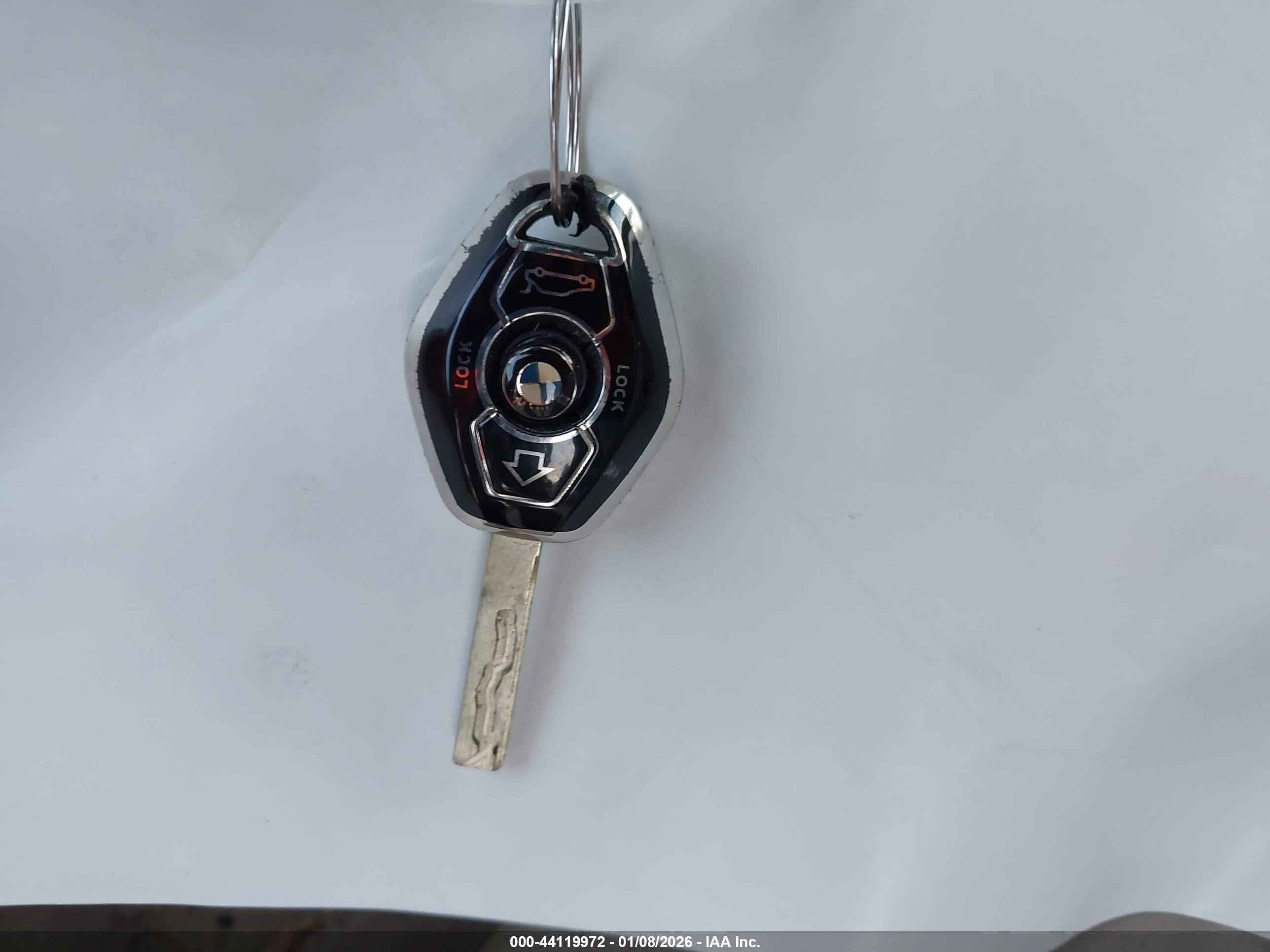 BMW 330CI image 11