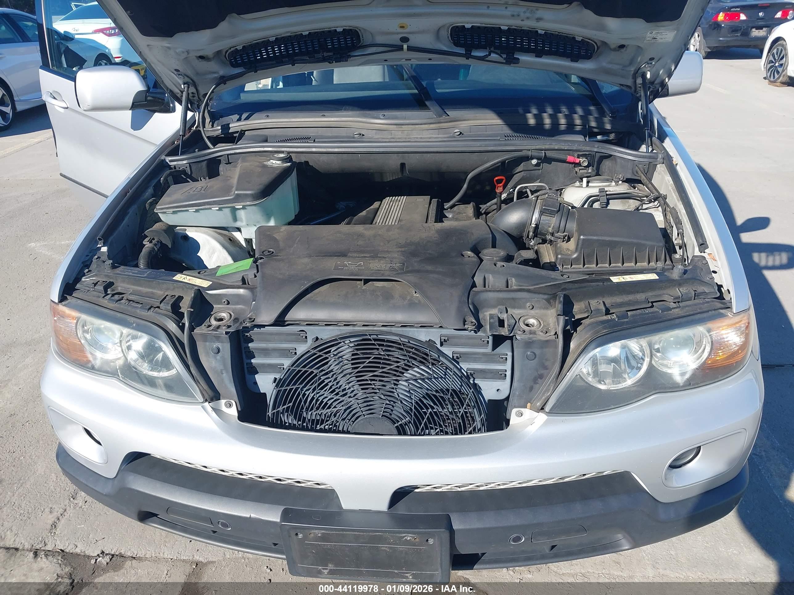 BMW X5 image 10
