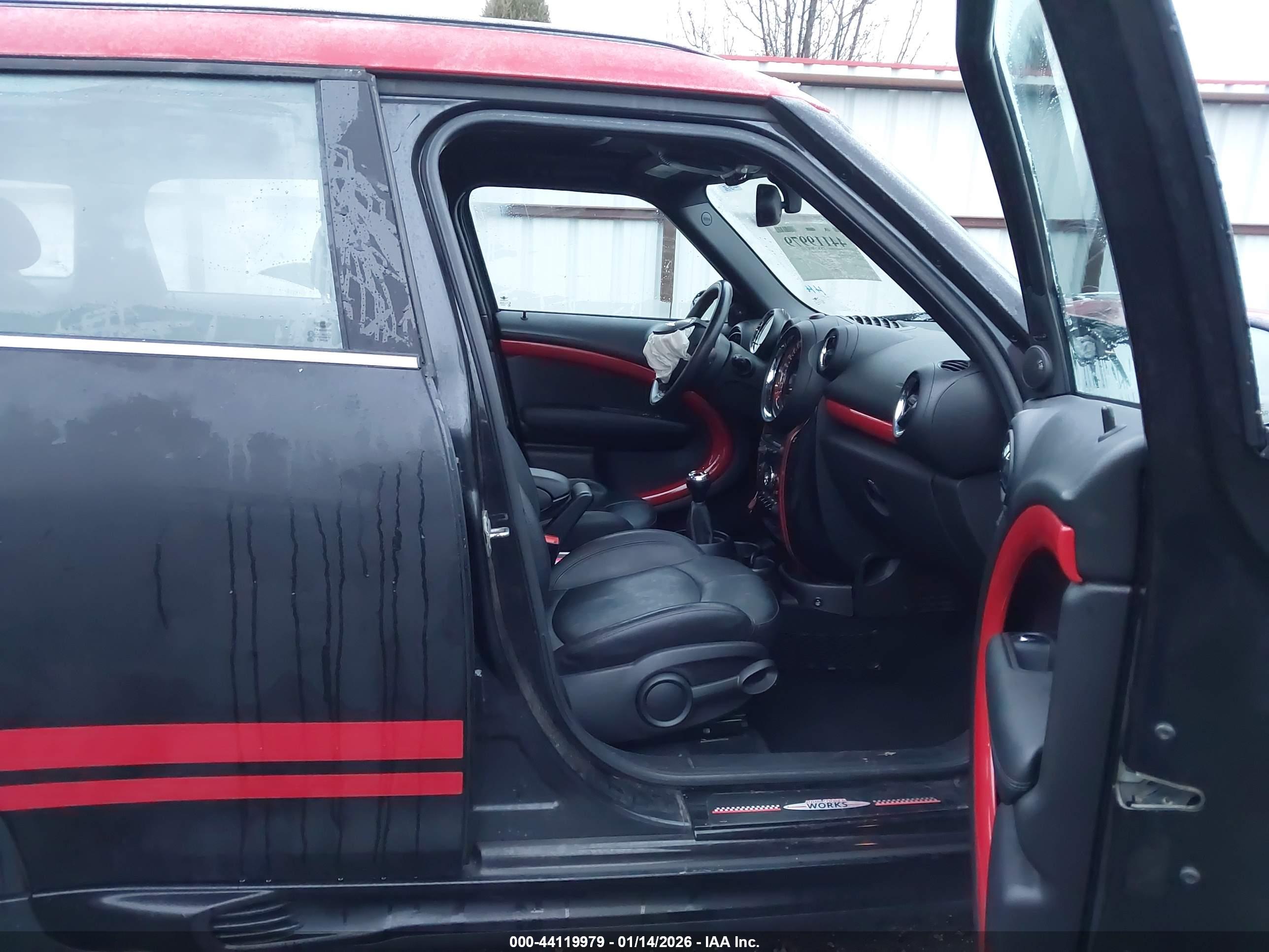 MINI COUNTRYMAN image 5
