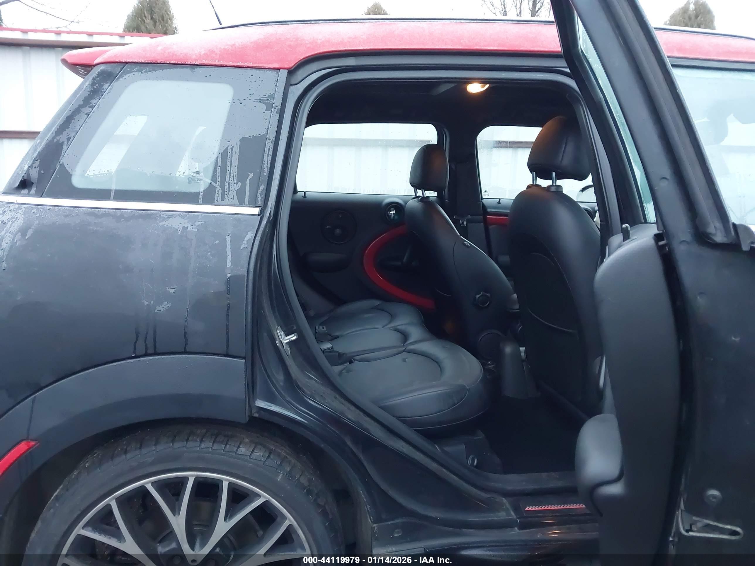 MINI COUNTRYMAN image 8