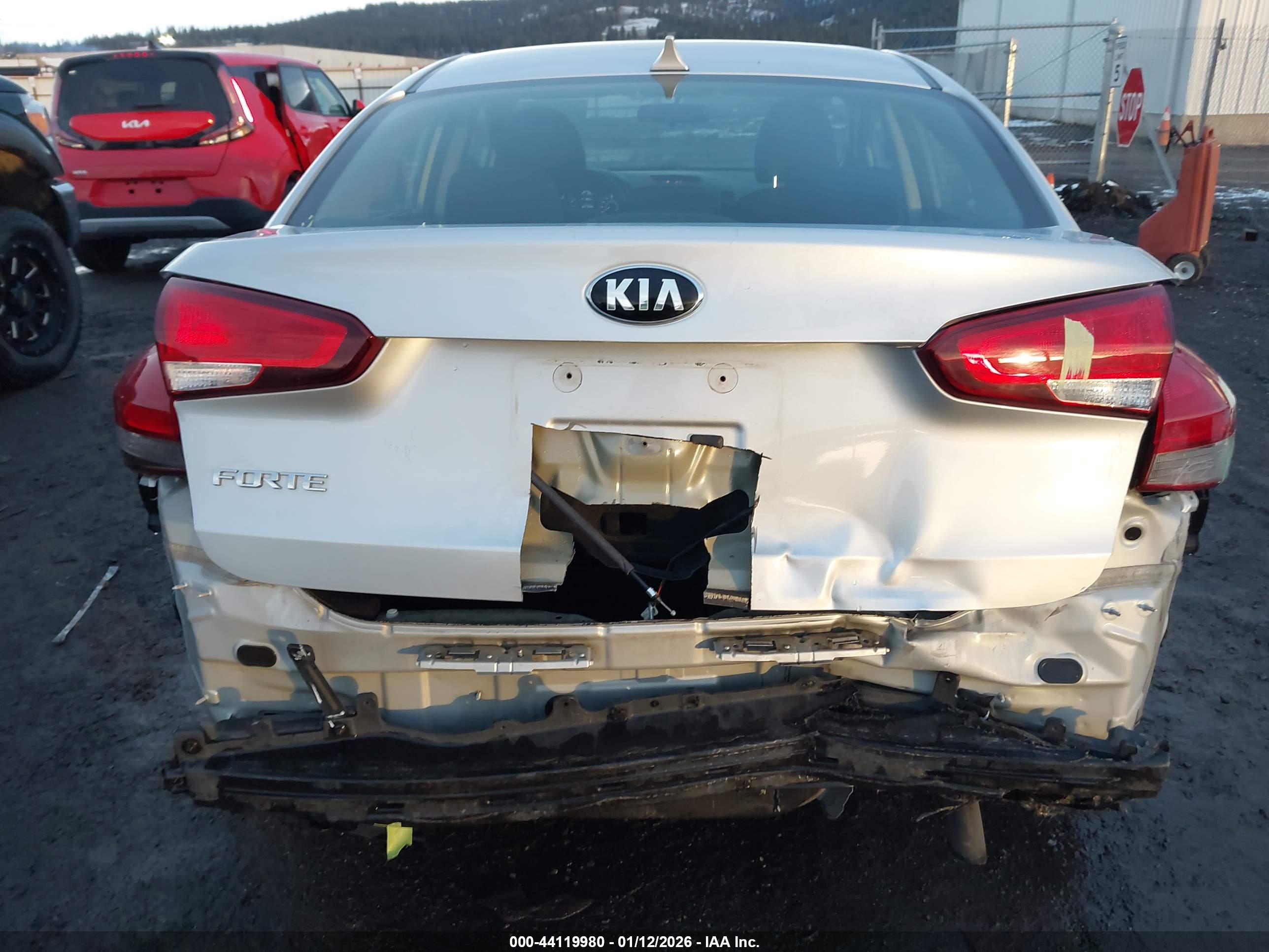 KIA FORTE image 6