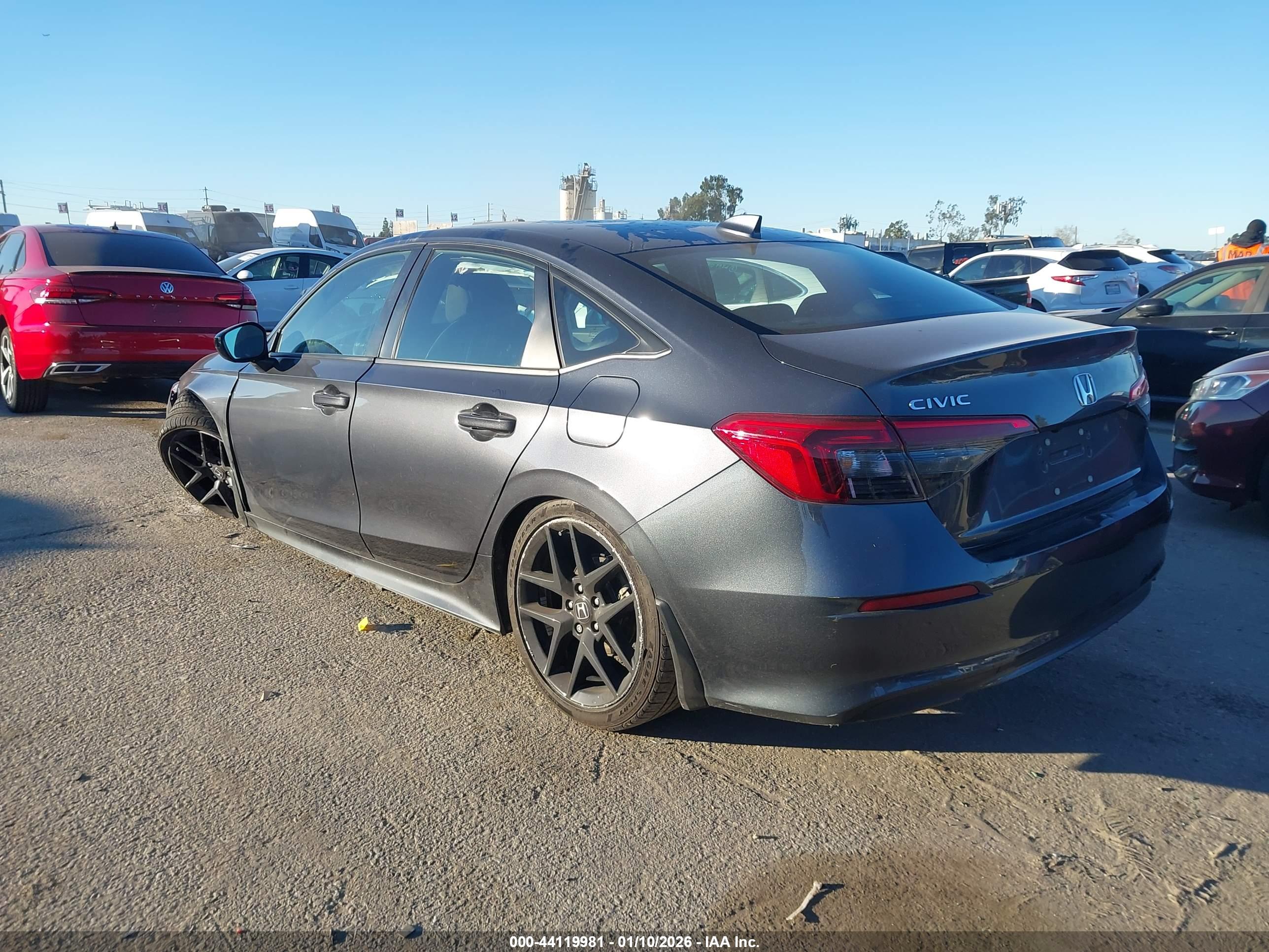 HONDA CIVIC image 3
