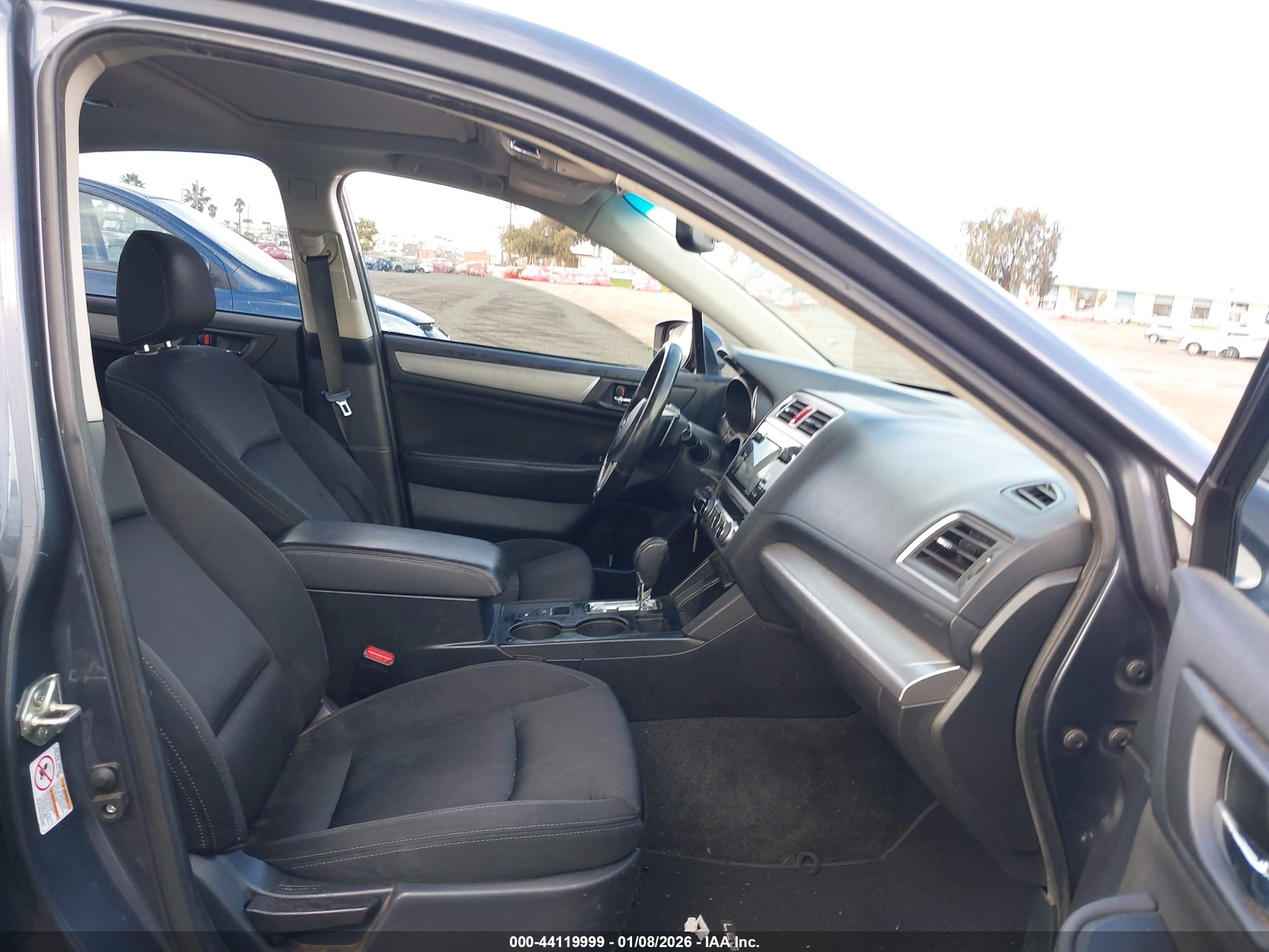 SUBARU LEGACY image 5