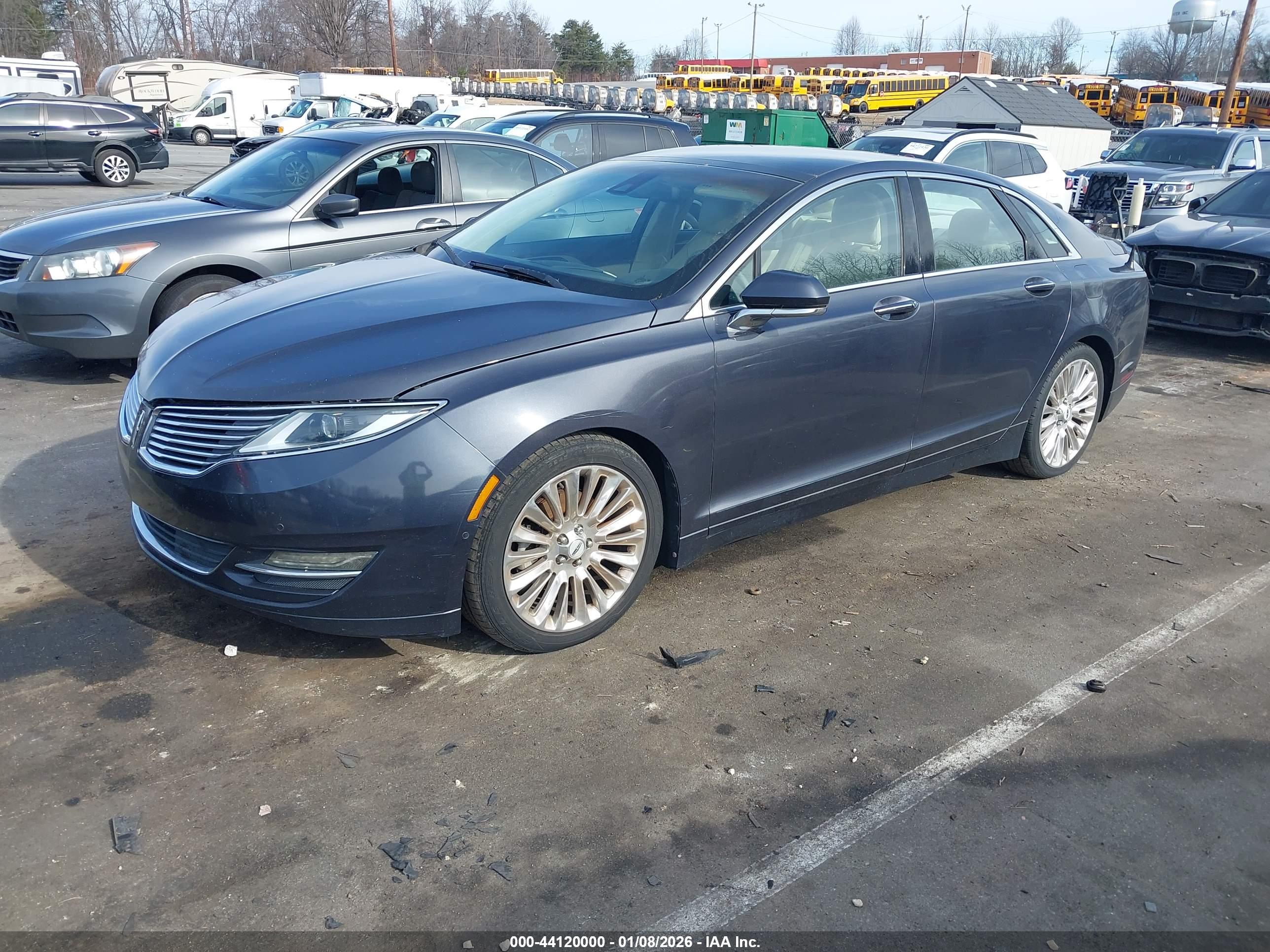 LINCOLN MKZ image 2