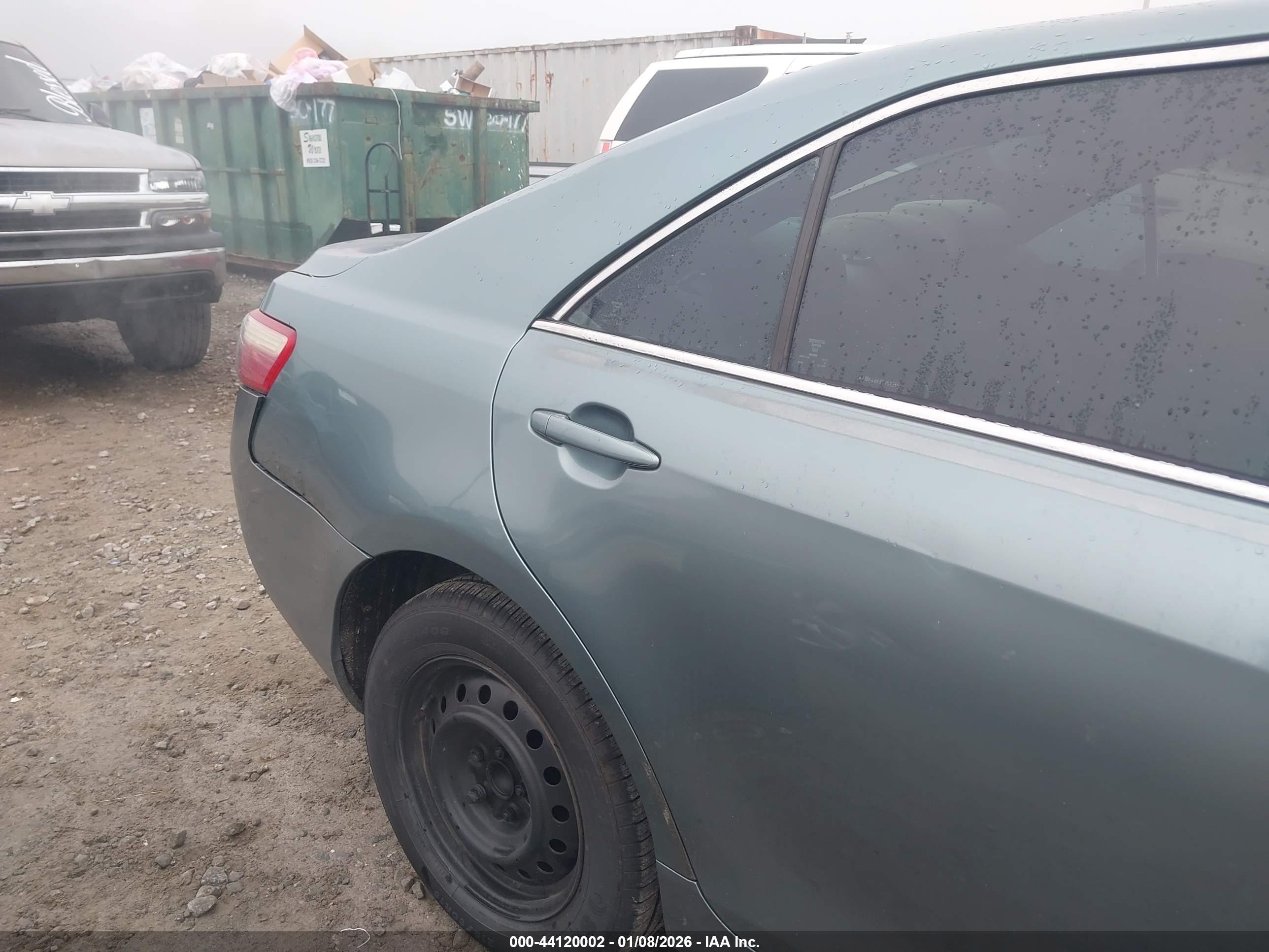 TOYOTA CAMRY image 6