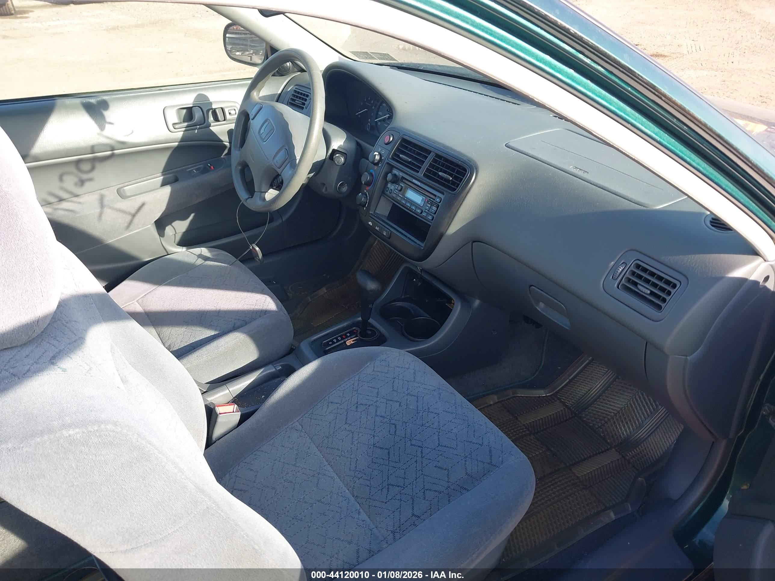 HONDA CIVIC image 5