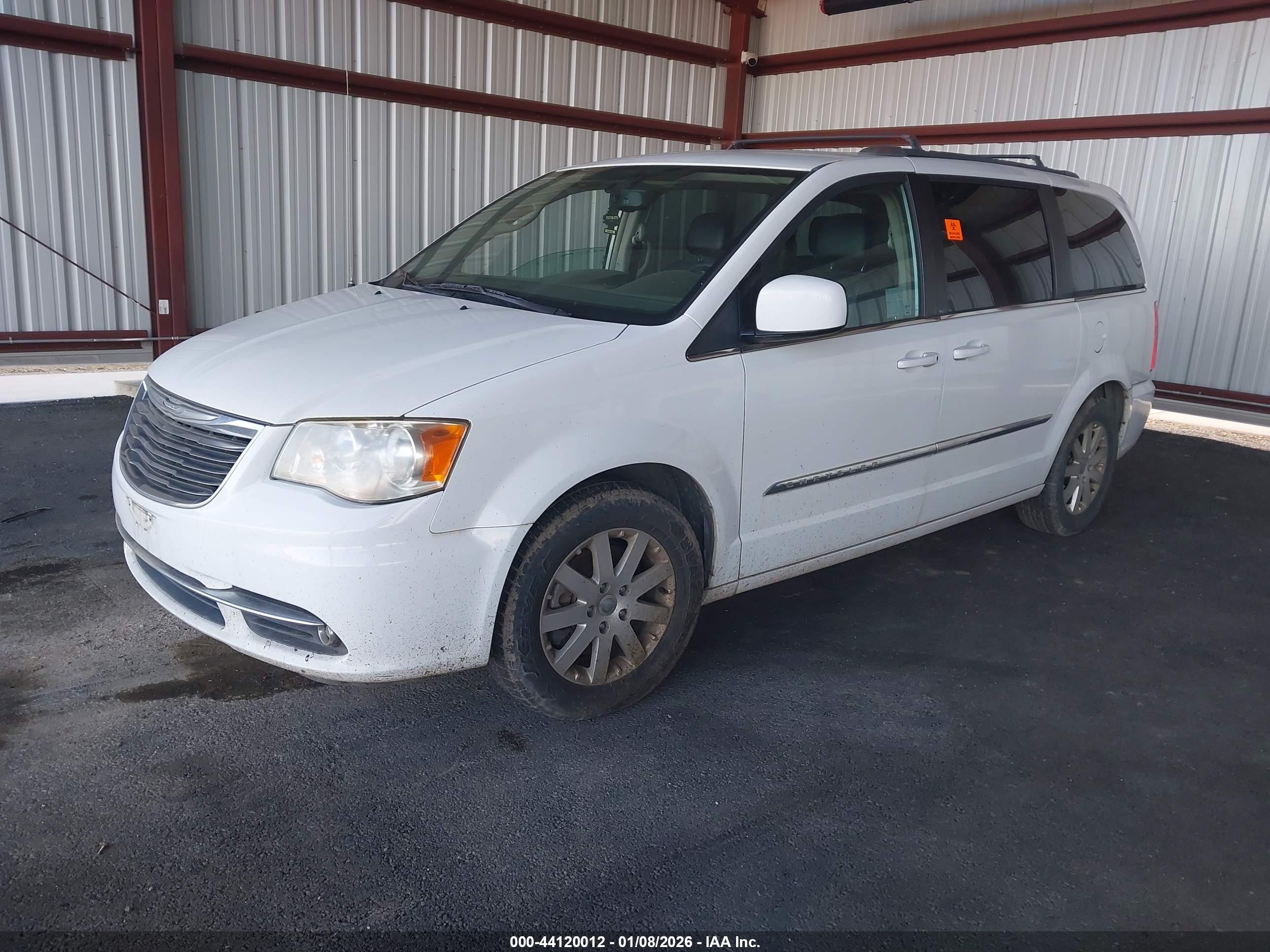 CHRYSLER TOWN image 2