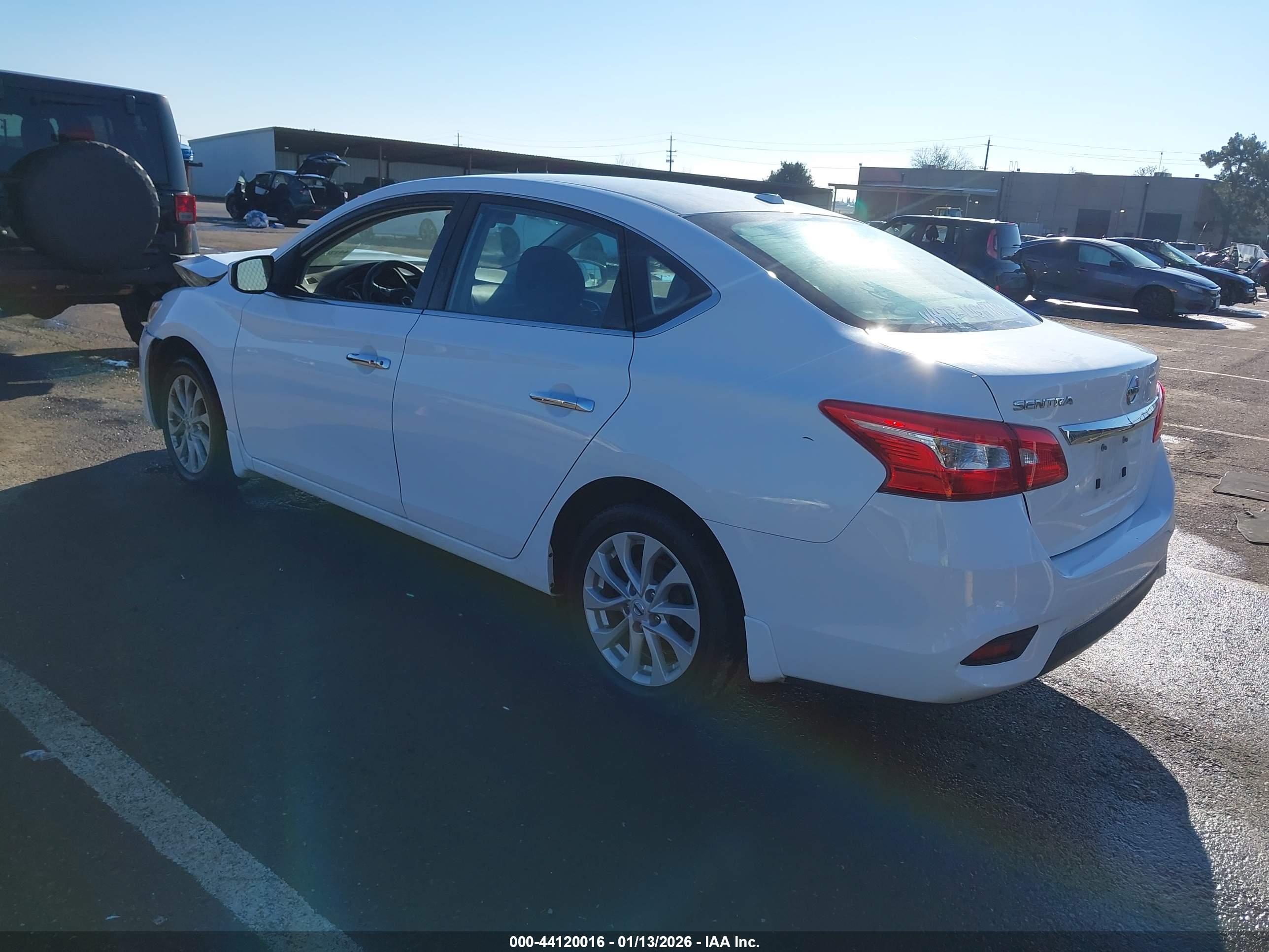 NISSAN SENTRA image 3