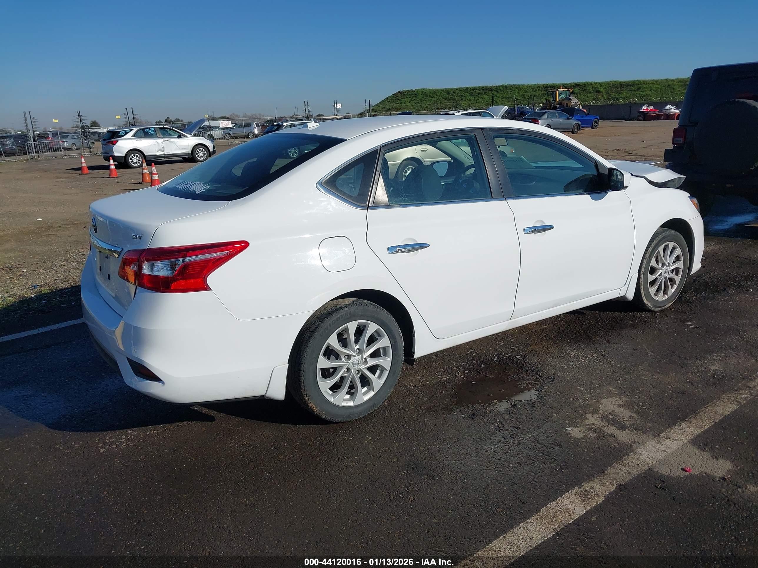 NISSAN SENTRA image 4