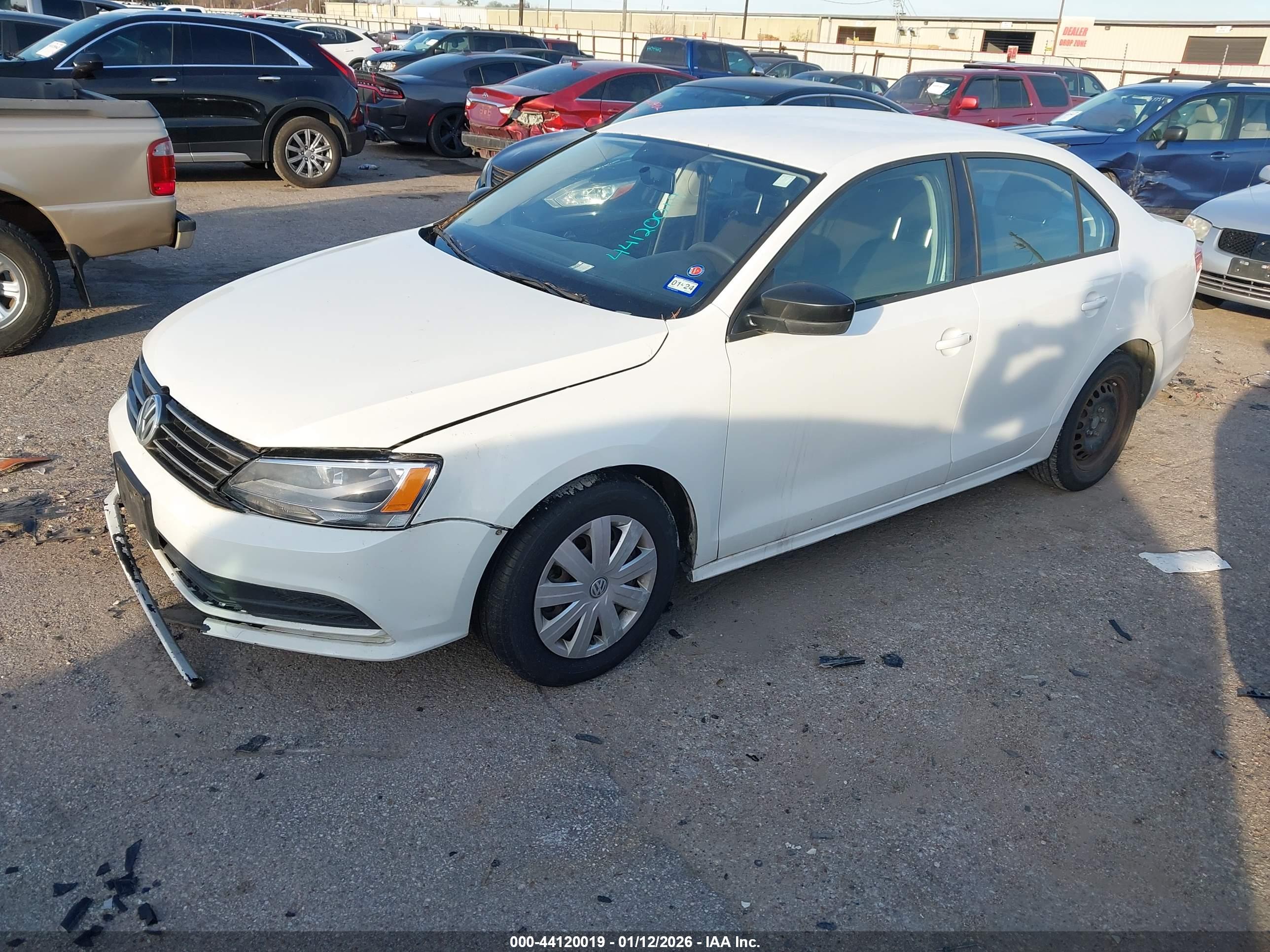 VOLKSWAGEN JETTA image 2